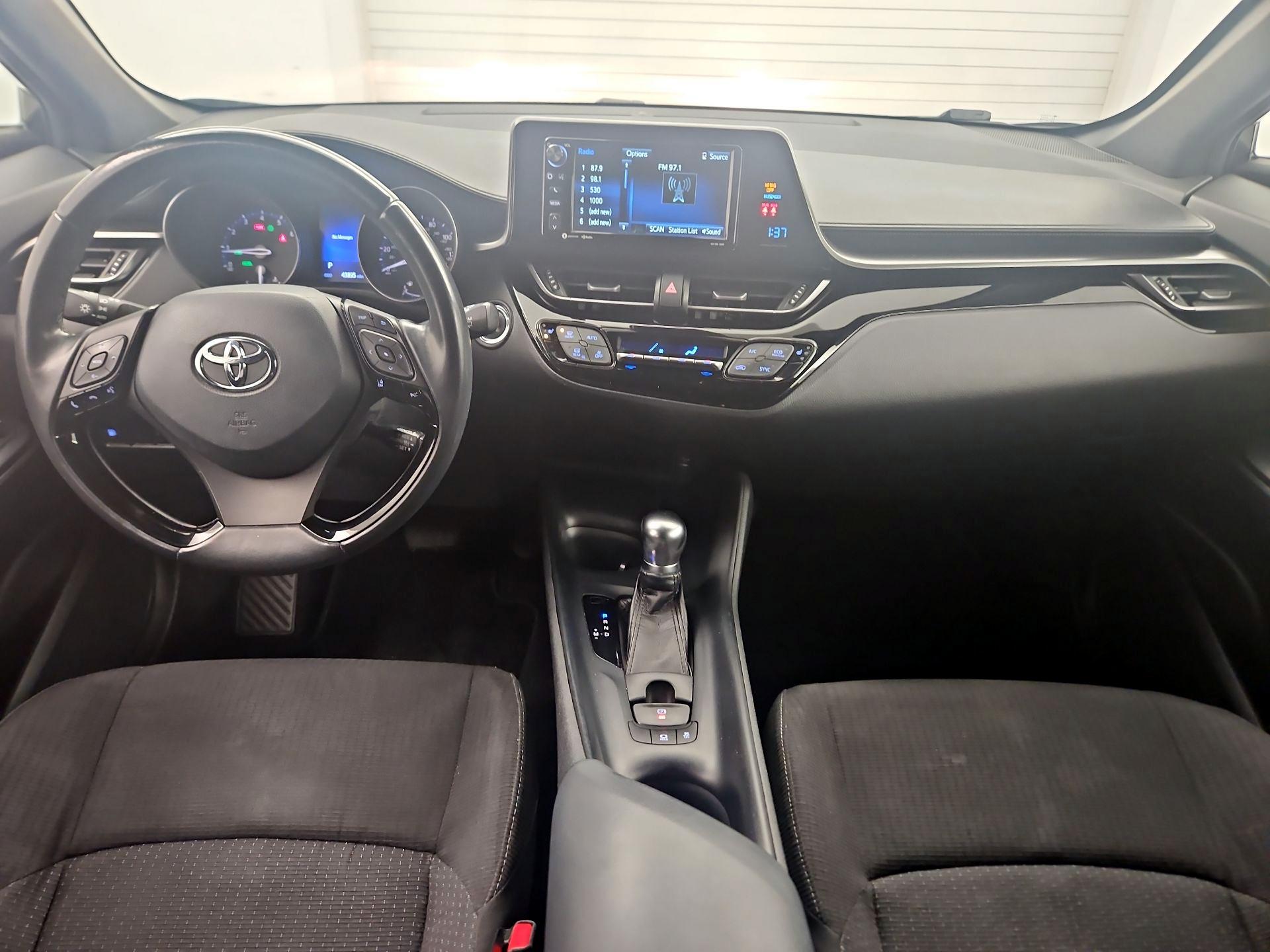 Thumbnail: 2018 Toyota C-HR - 9