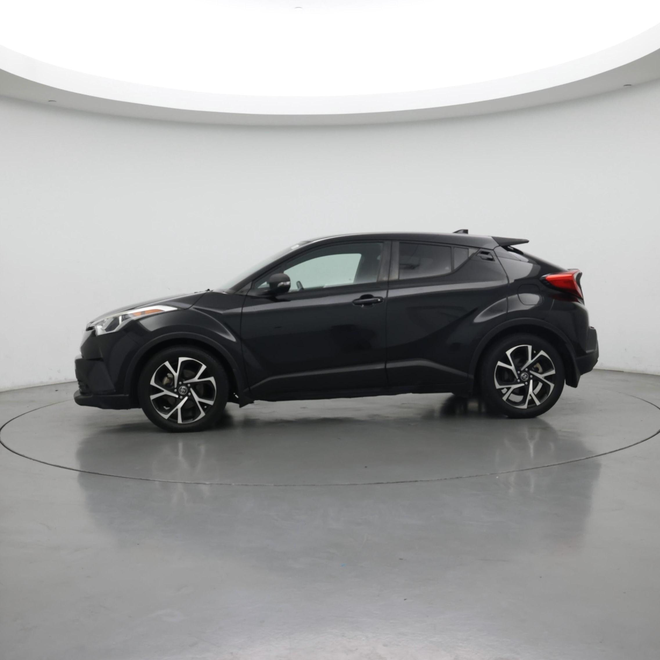 Thumbnail: 2018 Toyota C-HR - 3