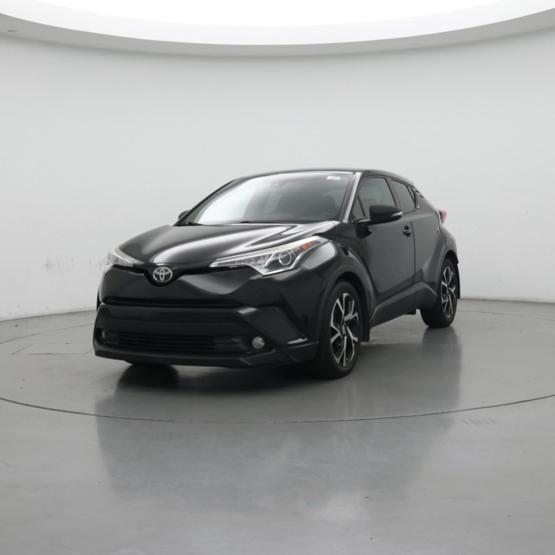 Thumbnail: 2018 Toyota C-HR - 4