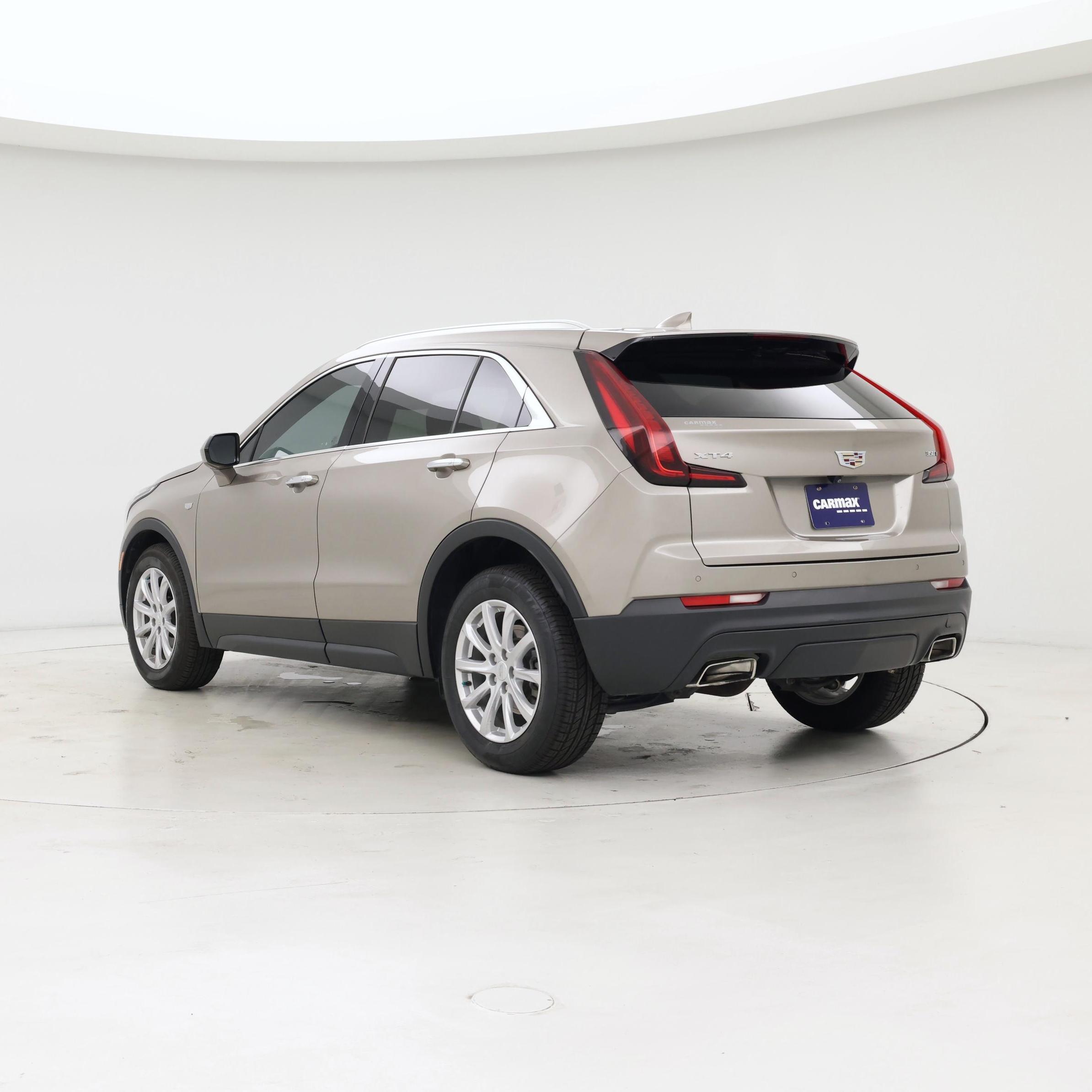 Thumbnail: 2022 Cadillac XT4 - 2