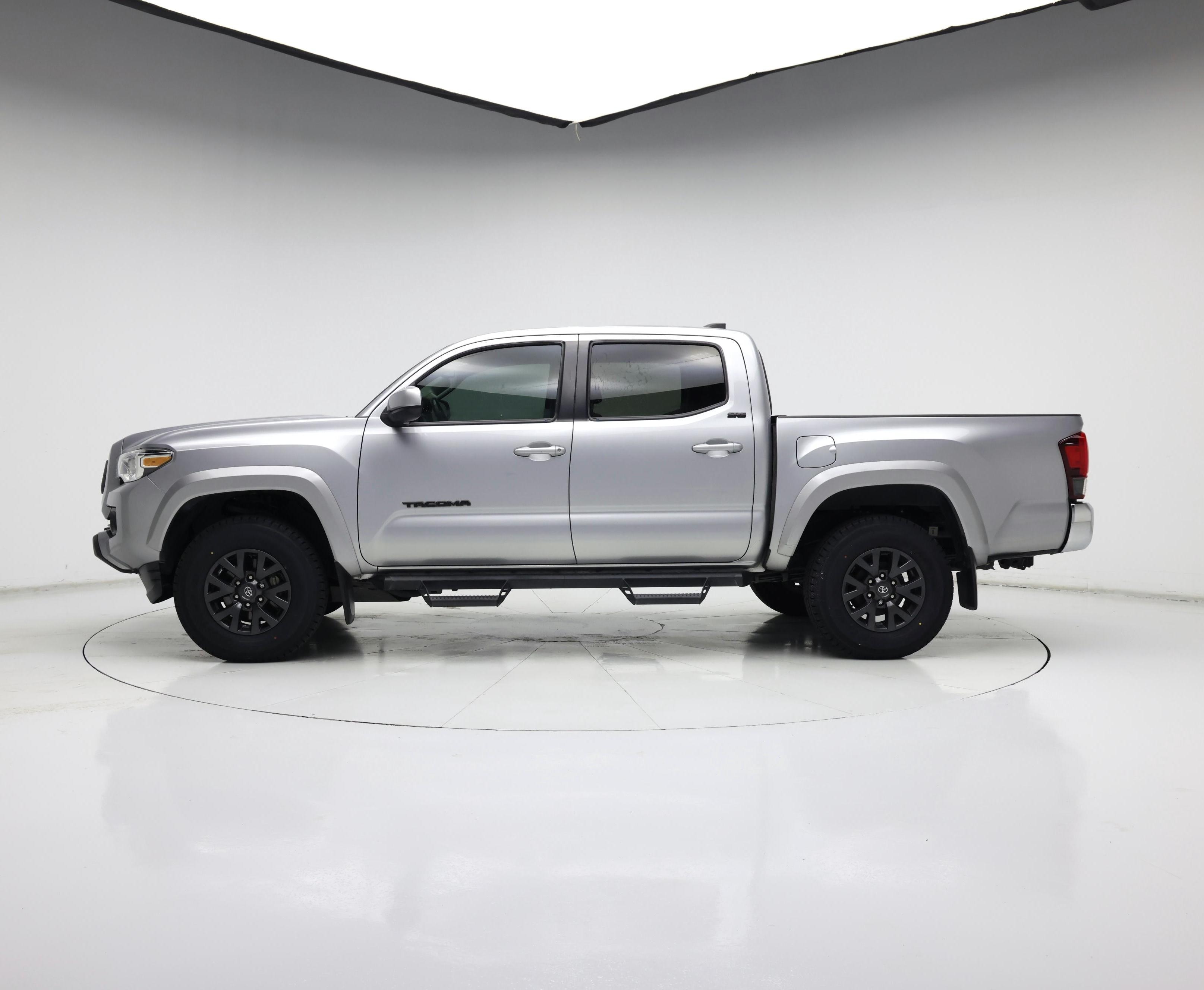 Thumbnail: 2021 Toyota Tacoma - 3
