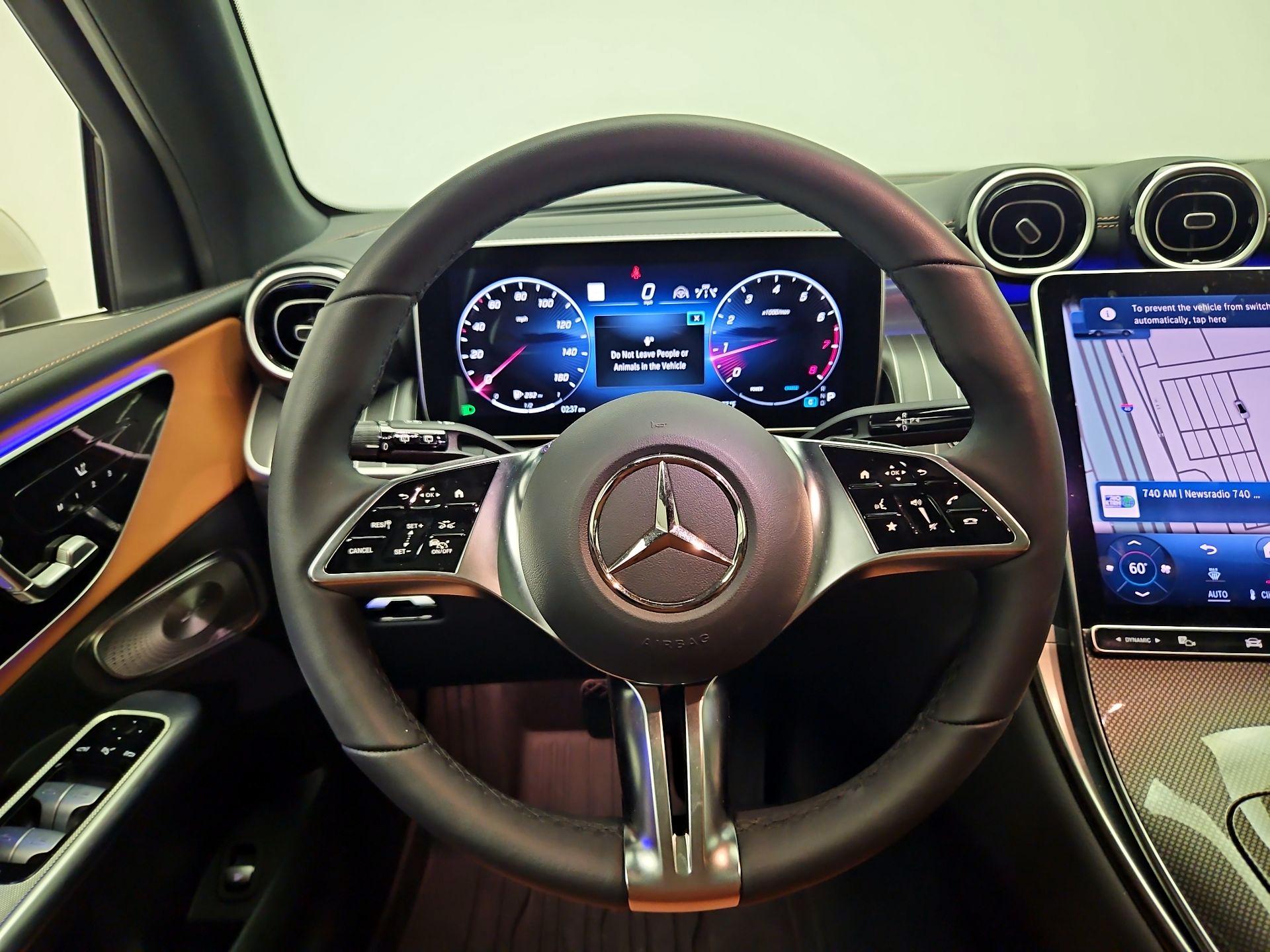 Thumbnail: 2024 Mercedes-Benz GLC - 10