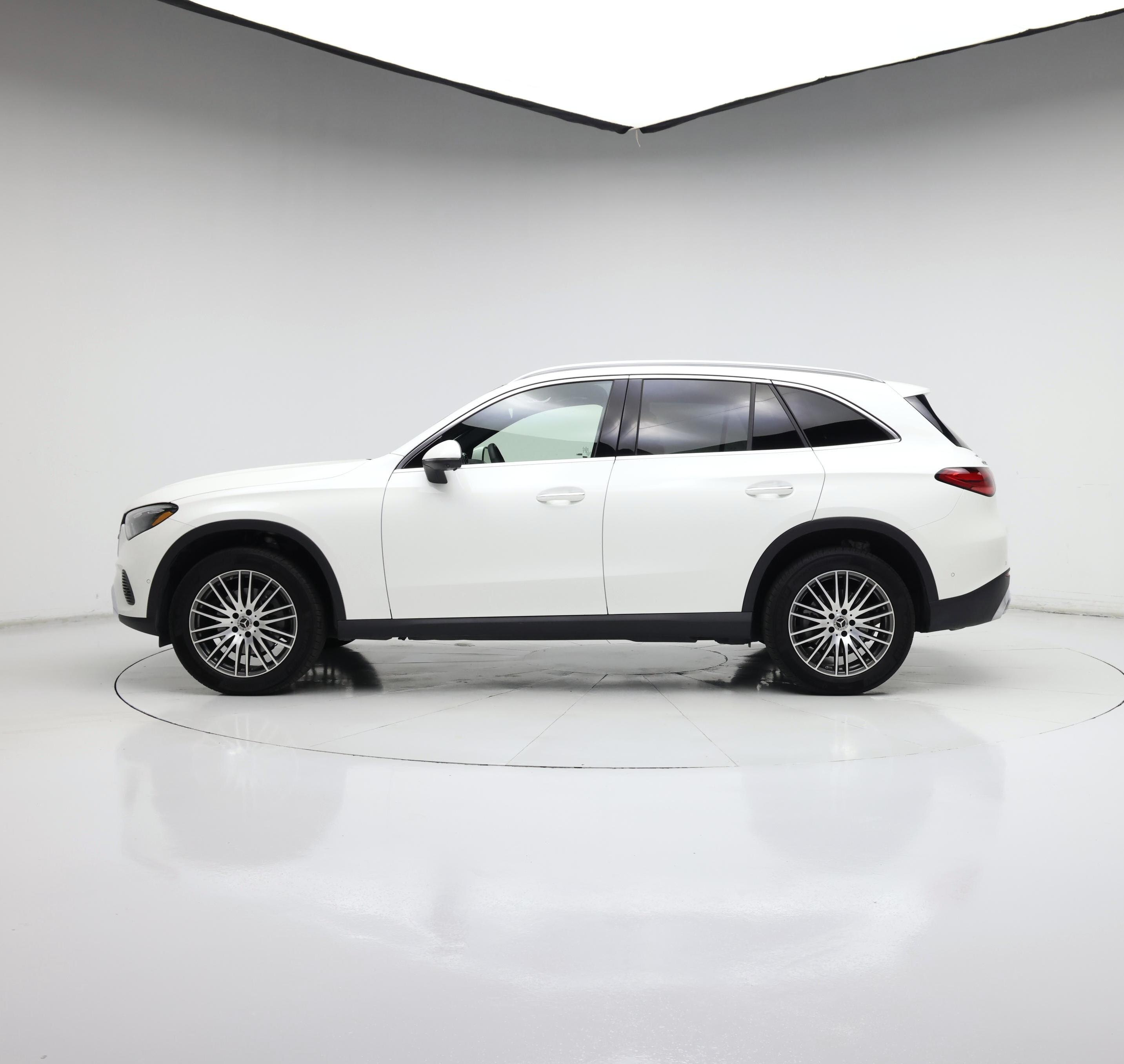 Thumbnail: 2024 Mercedes-Benz GLC - 3
