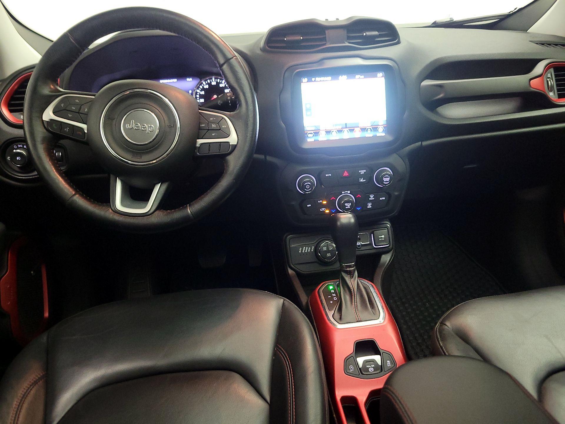 Thumbnail: 2021 Jeep Renegade - 9