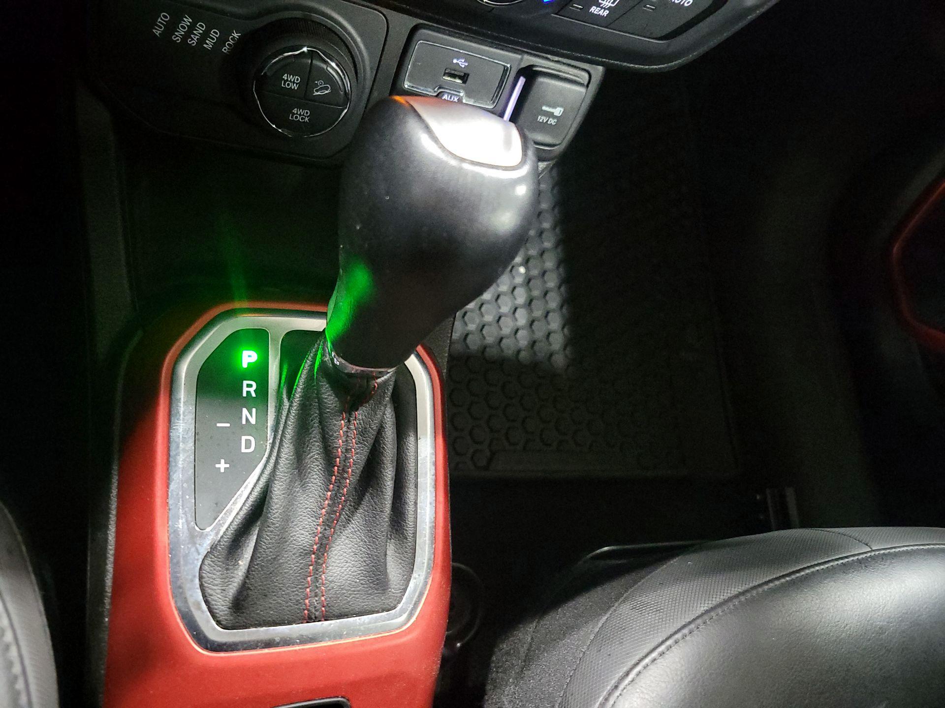 Thumbnail: 2021 Jeep Renegade - 17
