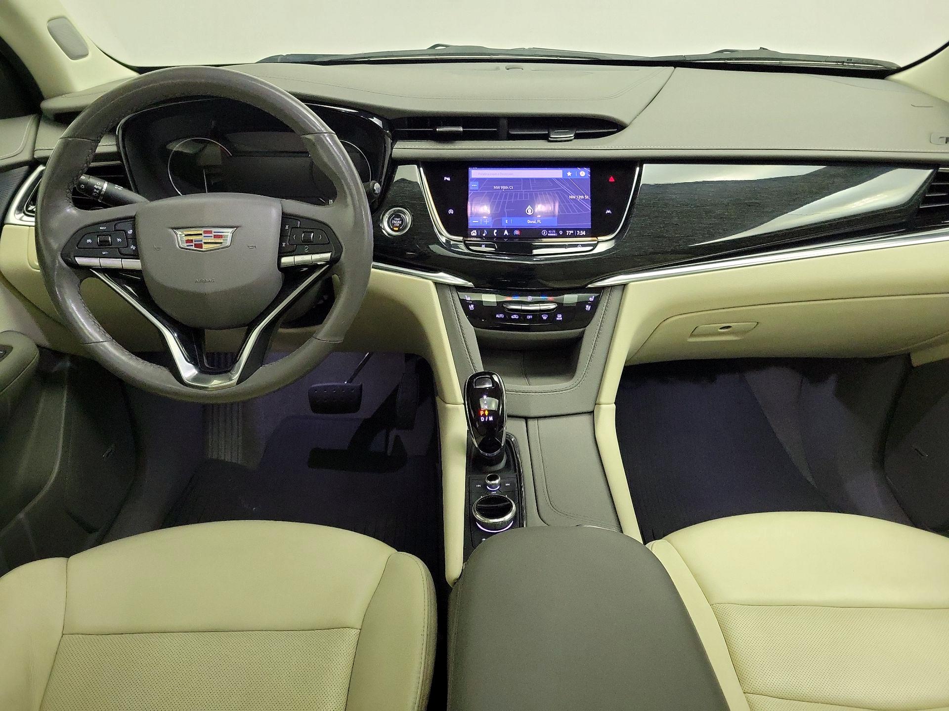 Thumbnail: 2023 Cadillac XT6 - 9