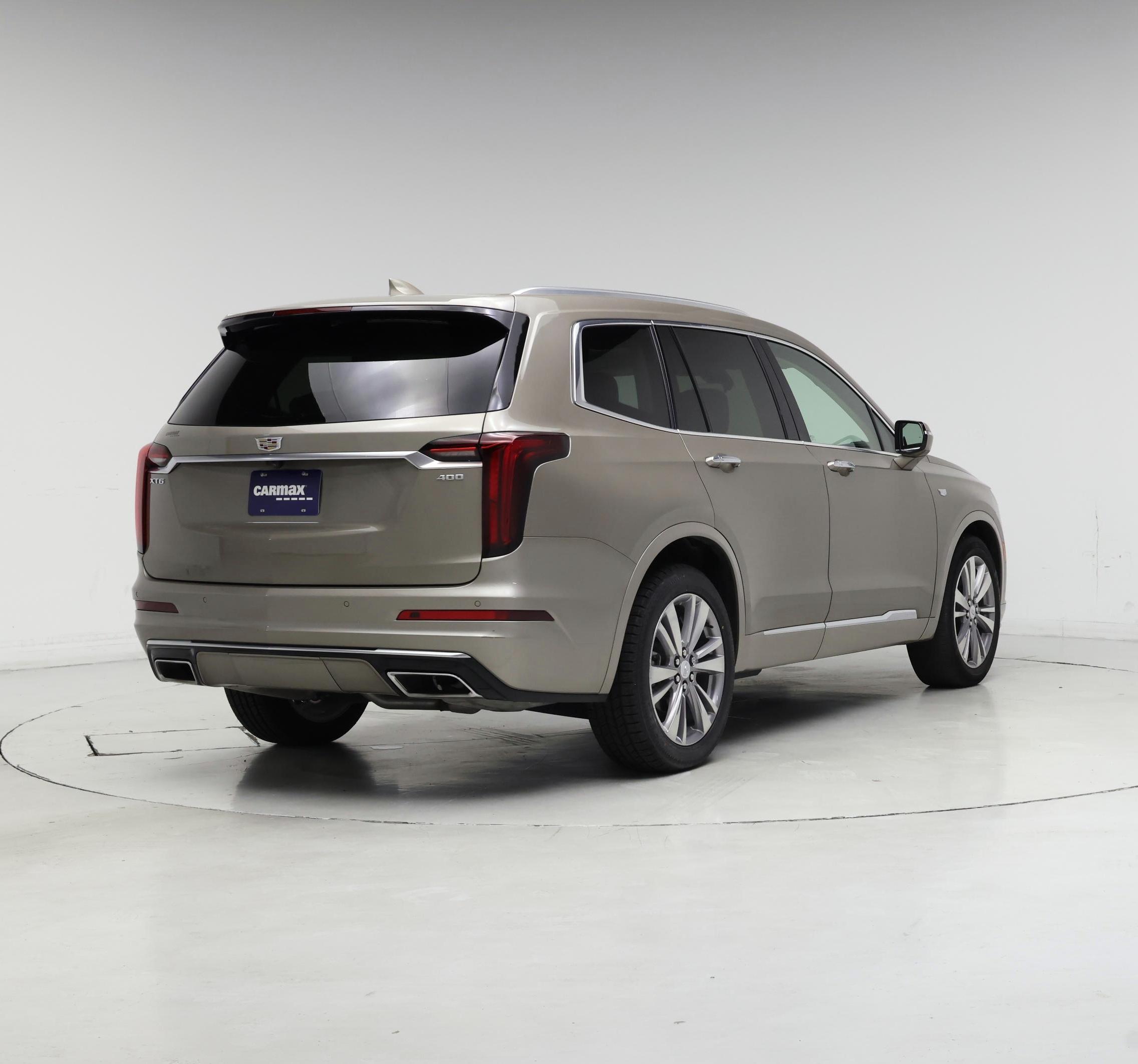 Thumbnail: 2023 Cadillac XT6 - 8