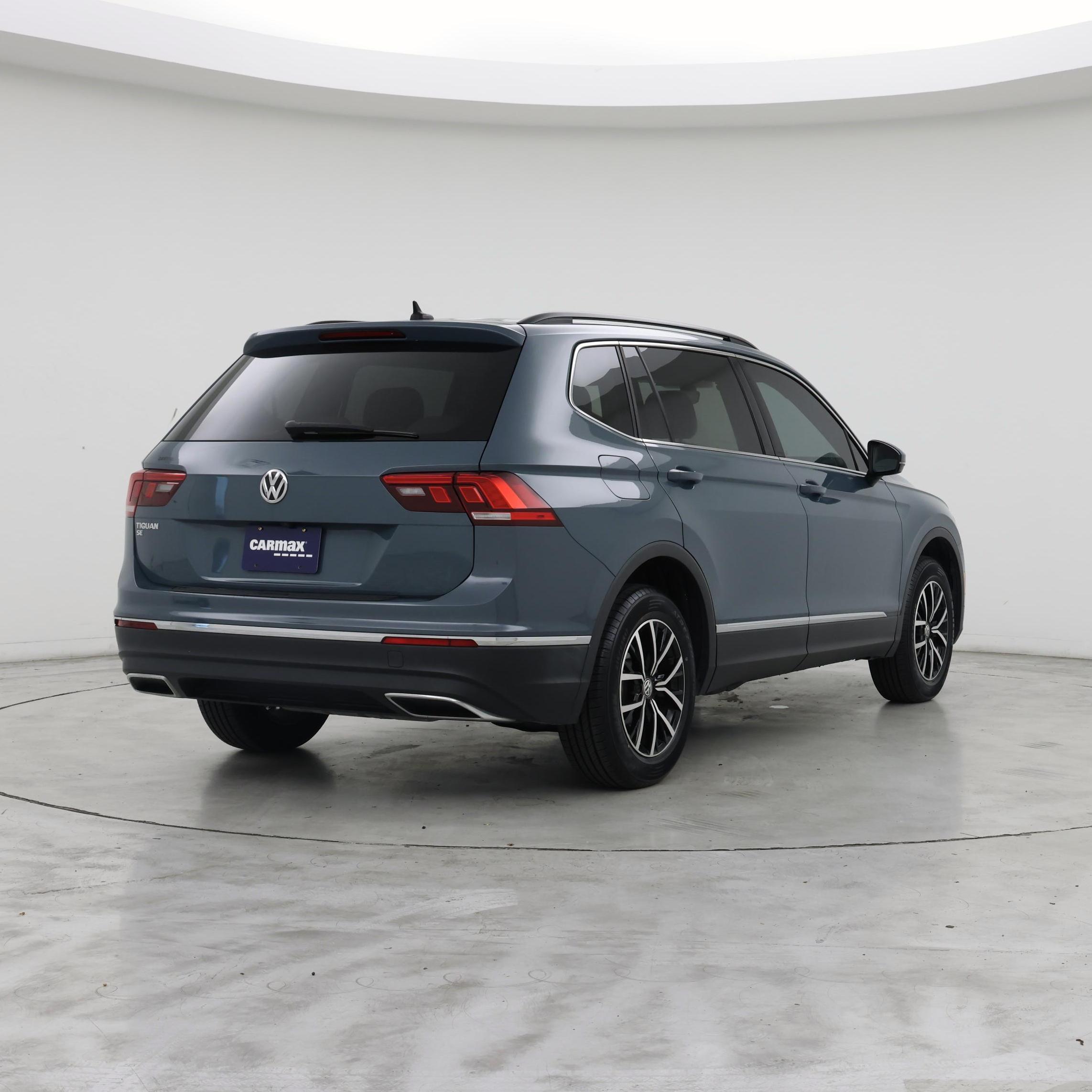 Thumbnail: 2021 Volkswagen Tiguan - 8