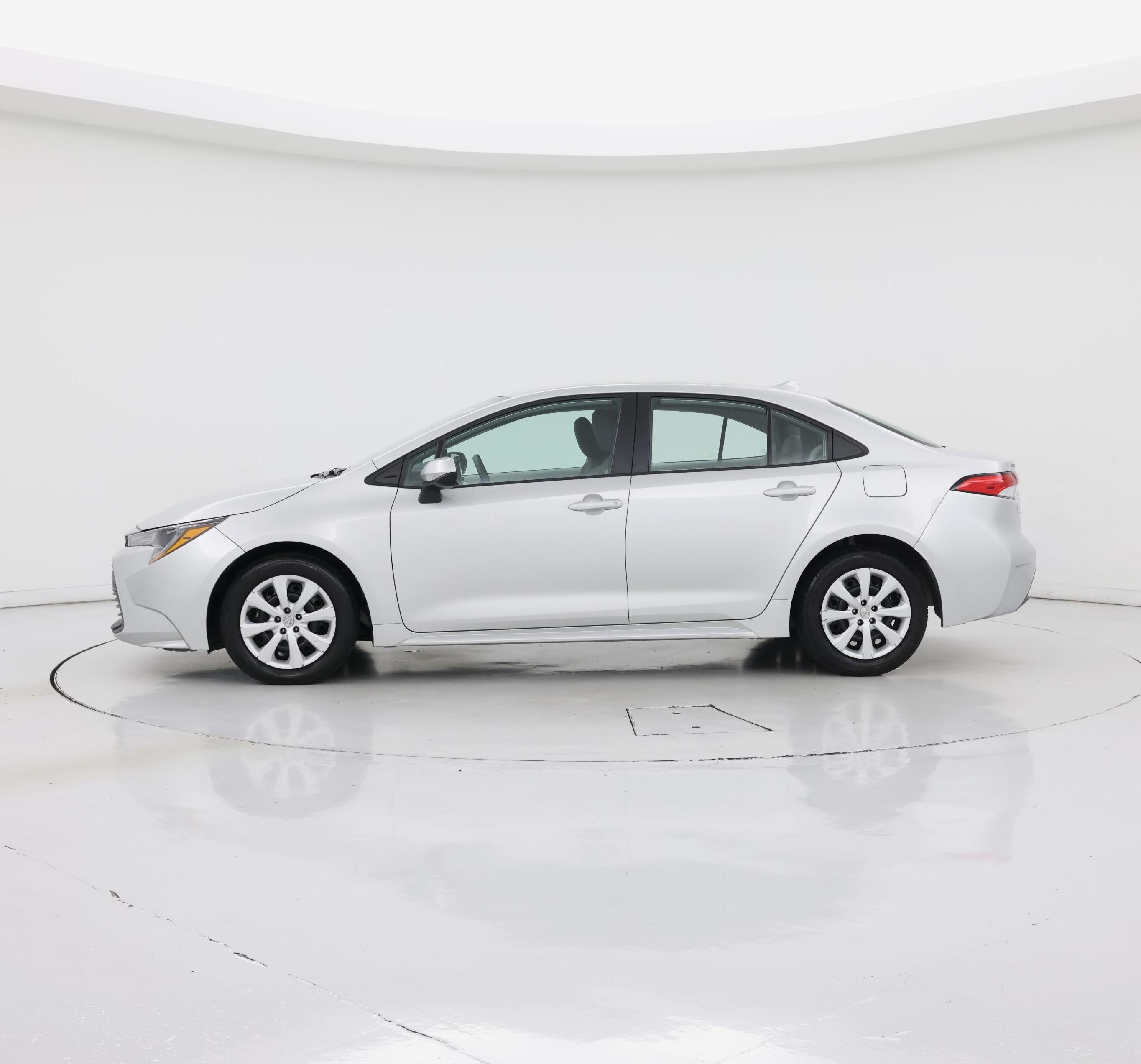 Thumbnail: 2024 Toyota Corolla - 3