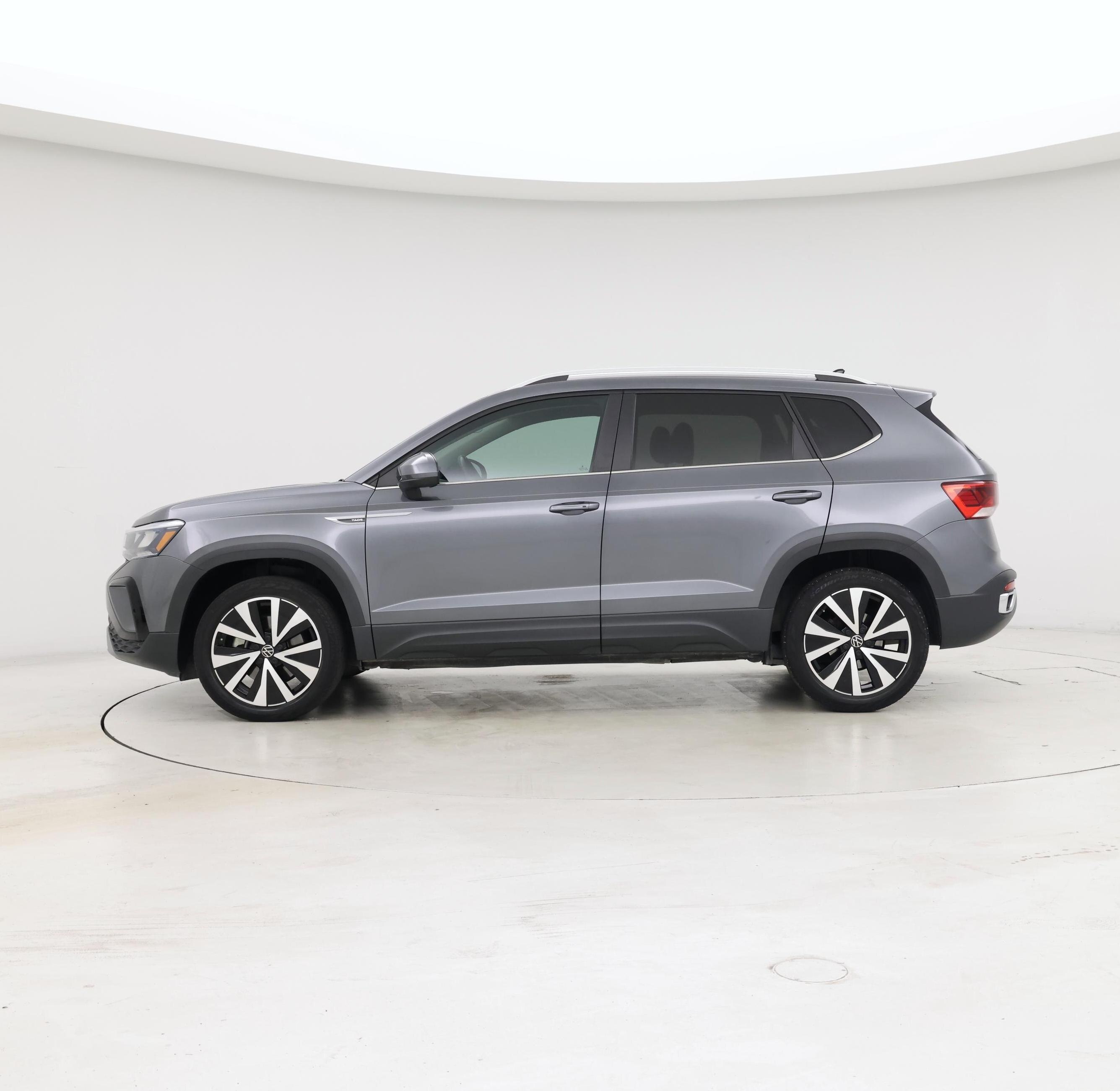 Thumbnail: 2022 Volkswagen Taos - 3