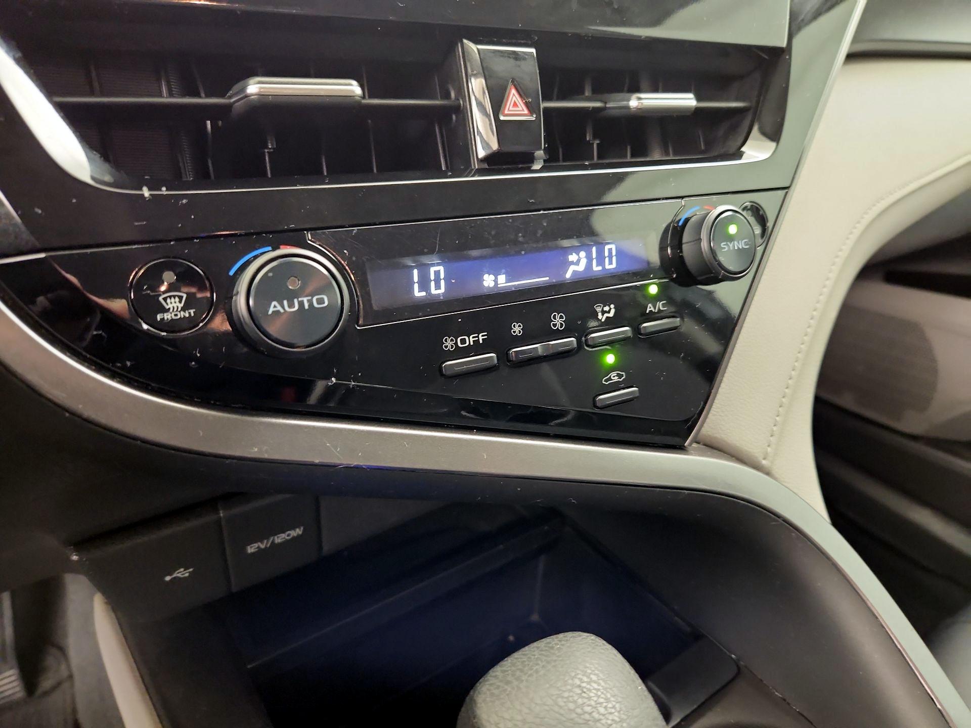 Thumbnail: 2024 Toyota Camry - 16