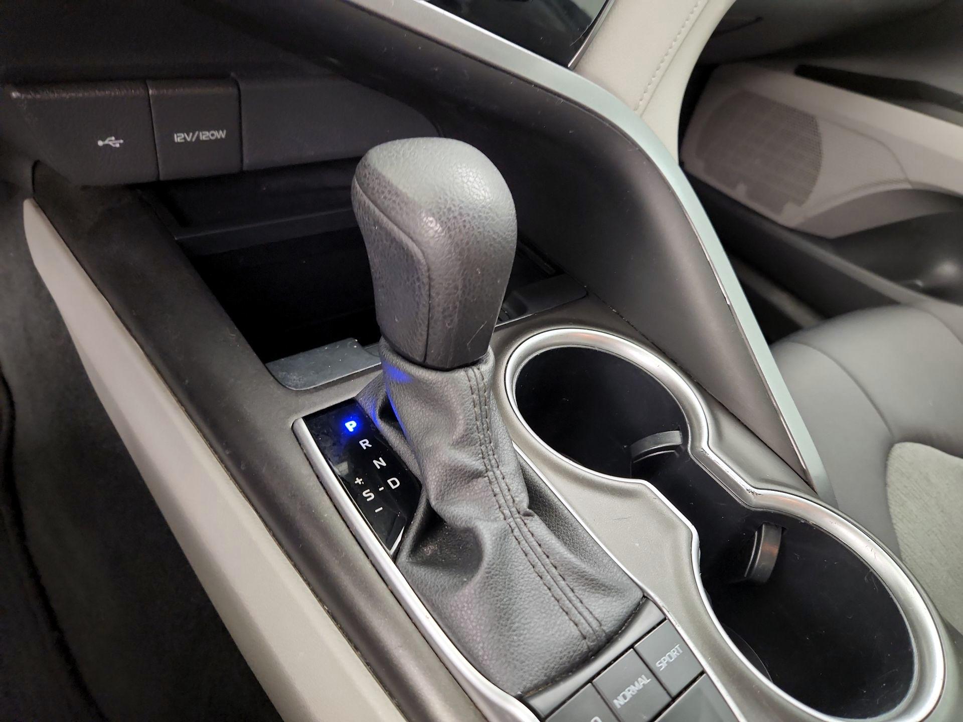 Thumbnail: 2024 Toyota Camry - 17