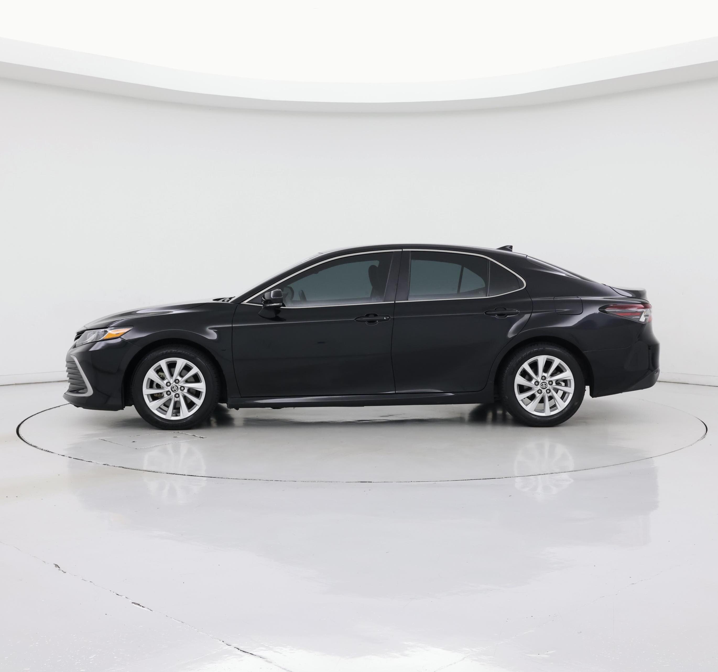 Thumbnail: 2024 Toyota Camry - 3