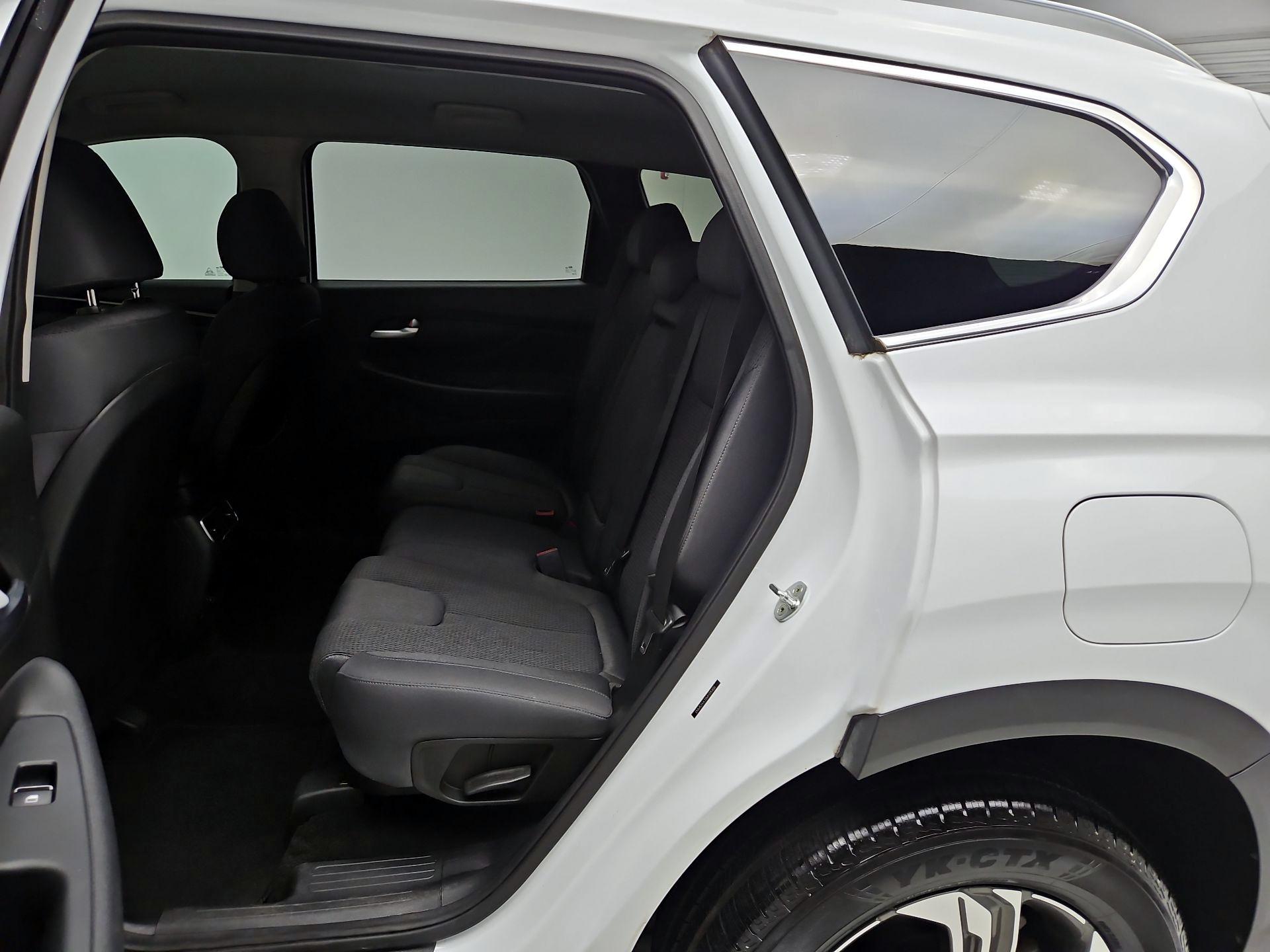 Thumbnail: 2021 Hyundai Santa Fe - 17