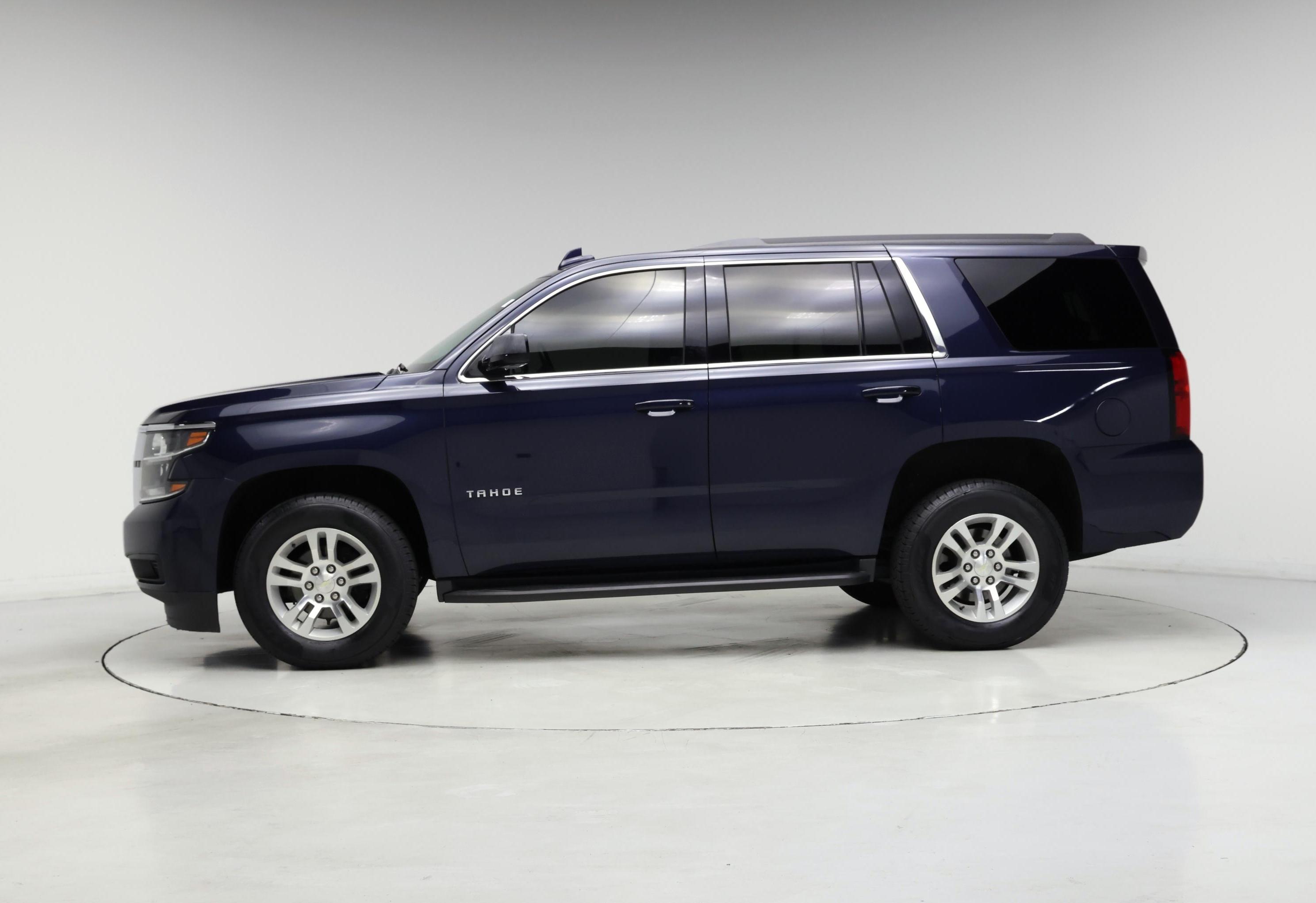 Thumbnail: 2020 Chevrolet Tahoe - 3