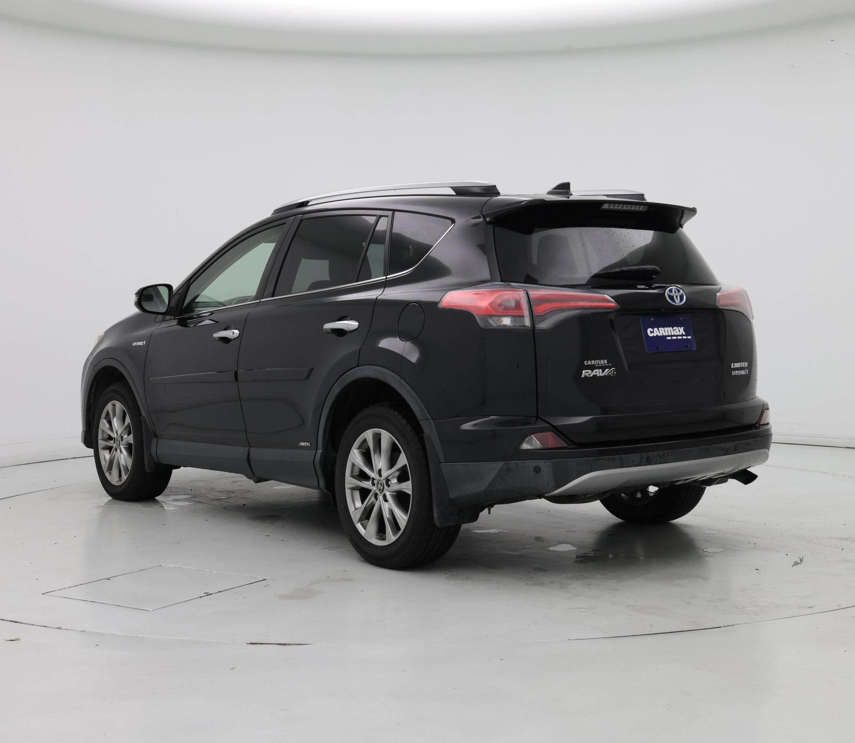 Thumbnail: 2017 Toyota RAV4 - 2