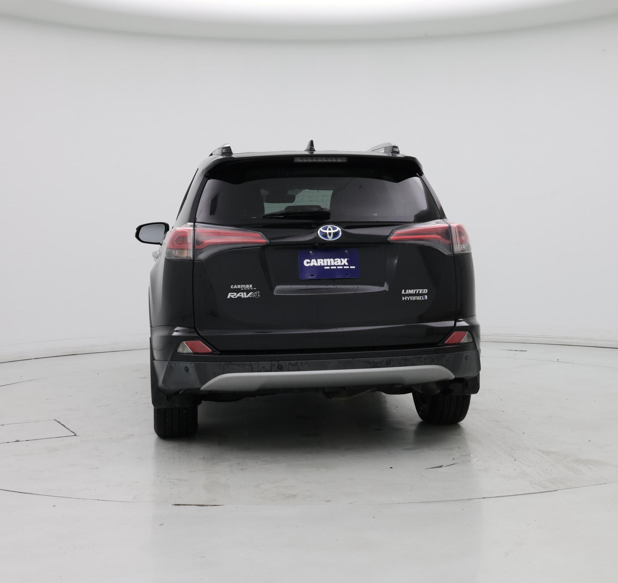 Thumbnail: 2017 Toyota RAV4 - 6