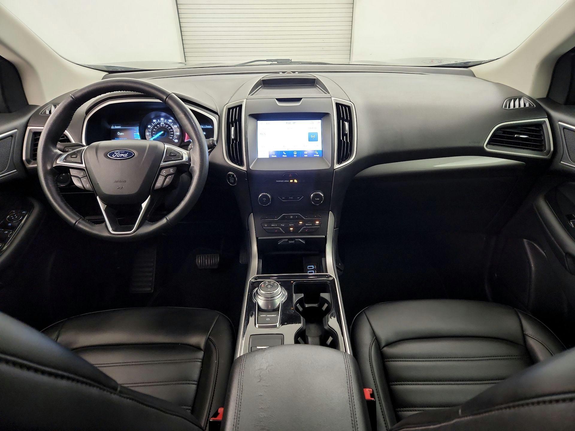 Thumbnail: 2020 Ford Edge - 9