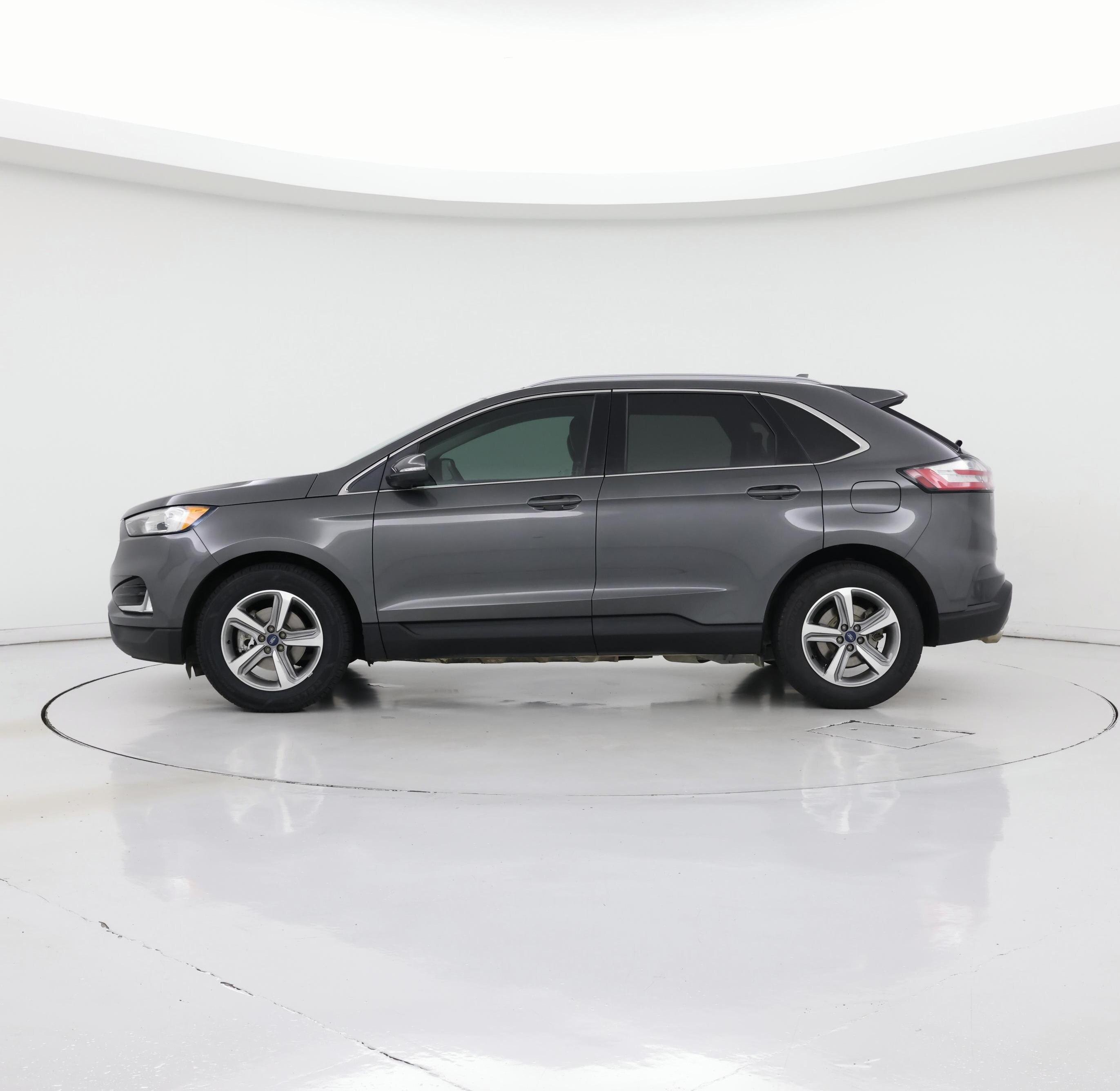 Thumbnail: 2020 Ford Edge - 3