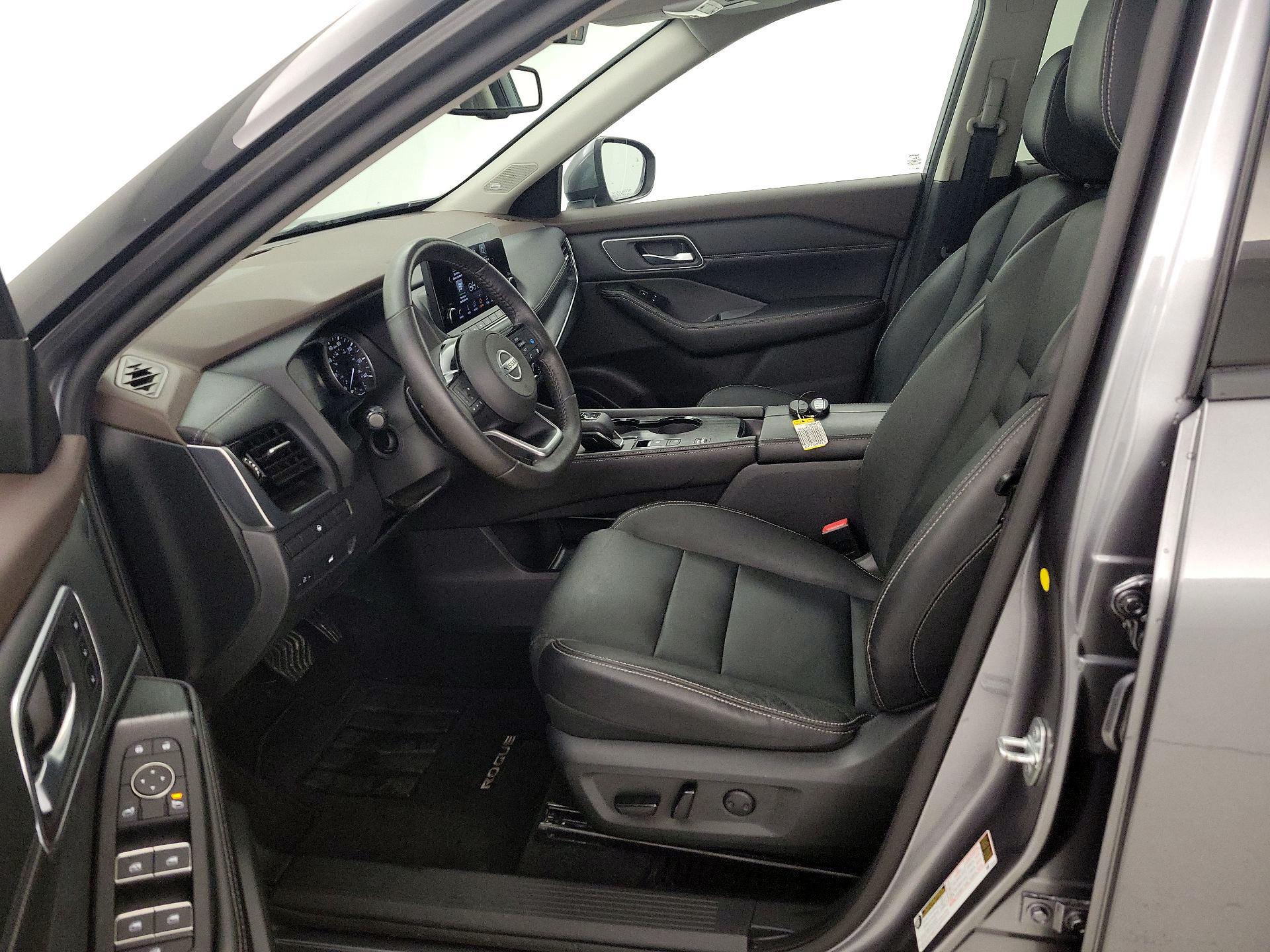 Thumbnail: 2021 Nissan Rogue - 11