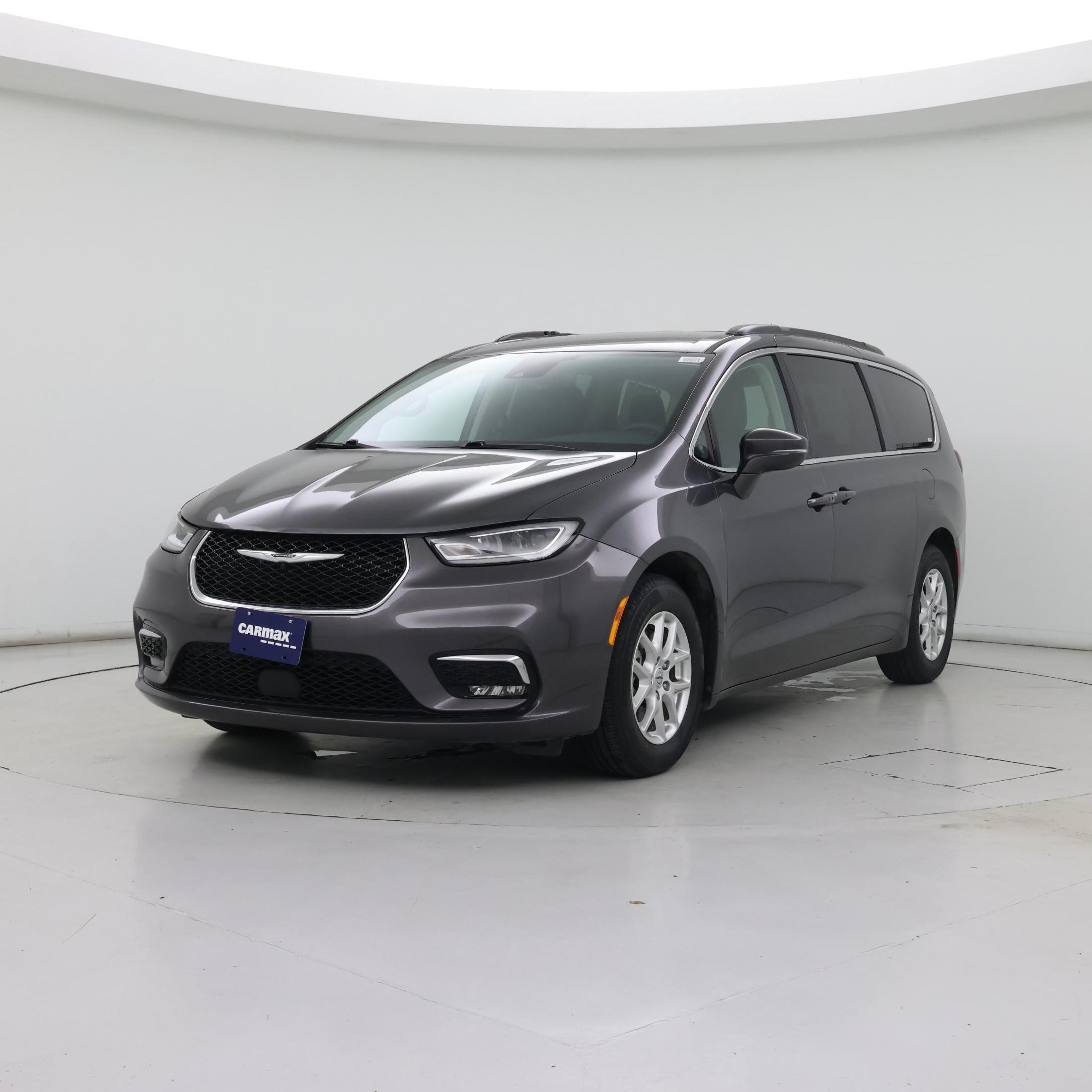 Thumbnail: 2022 Chrysler Pacifica - 4