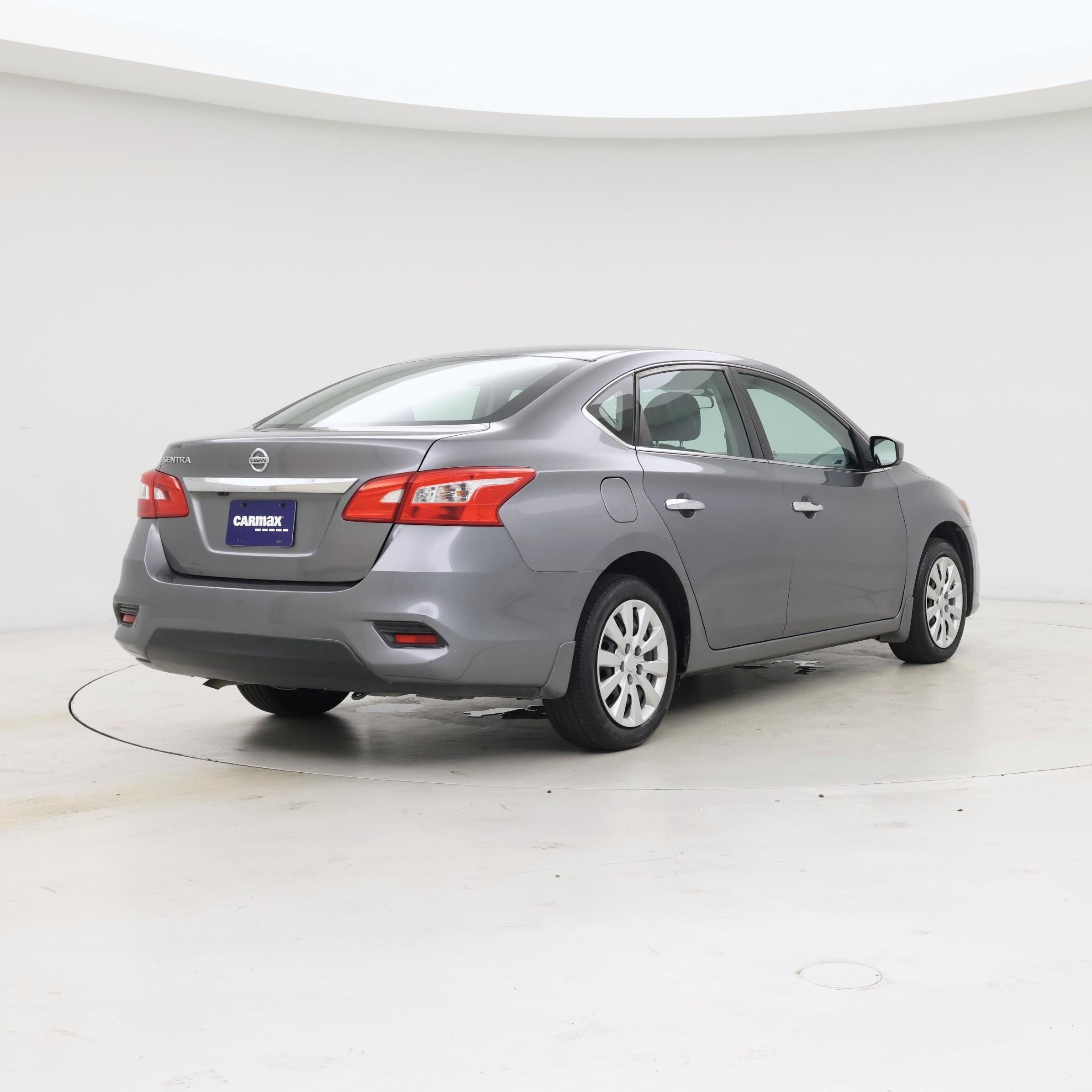 Thumbnail: 2019 Nissan Sentra - 8
