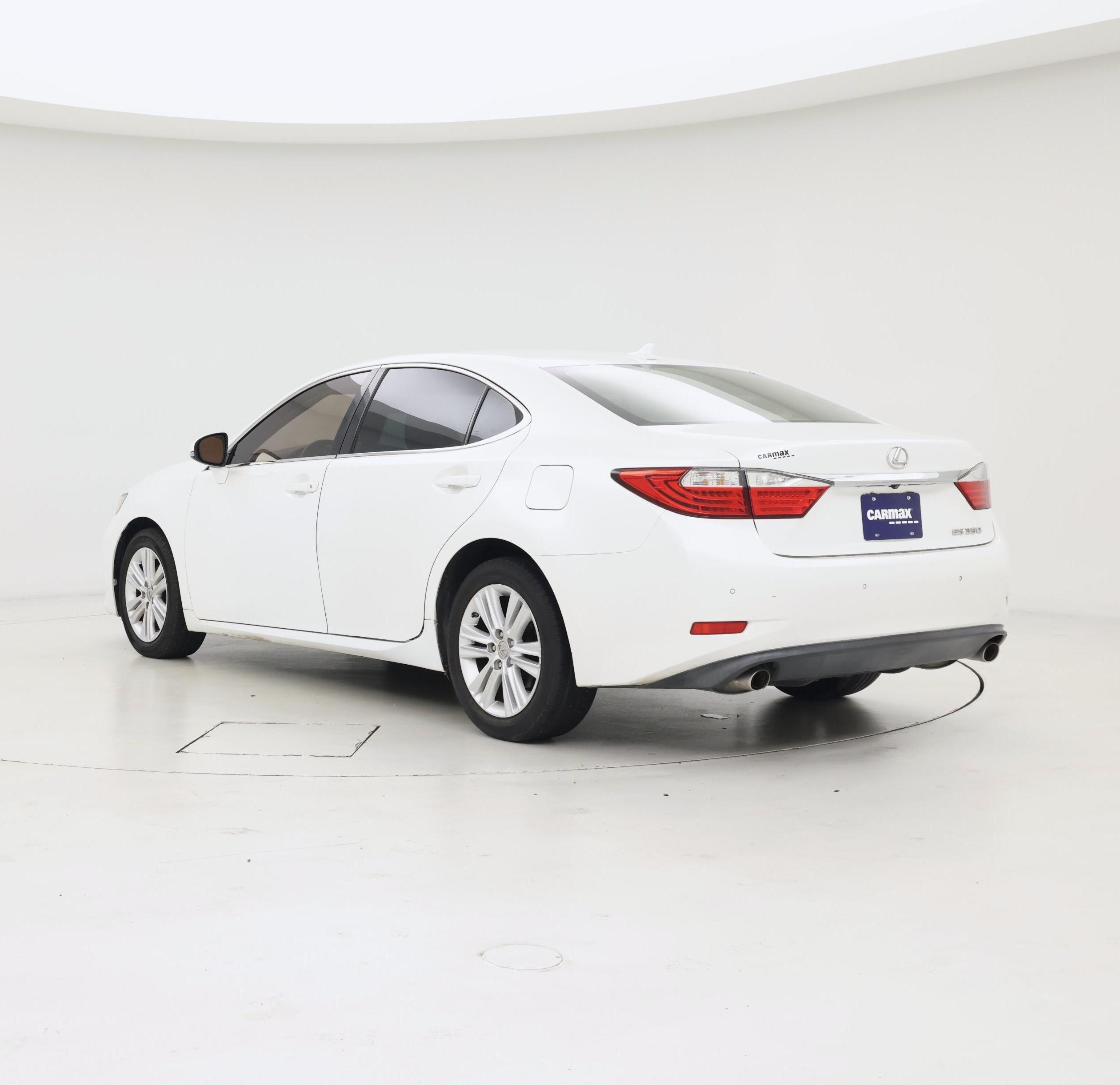 Thumbnail: 2014 Lexus ES - 2