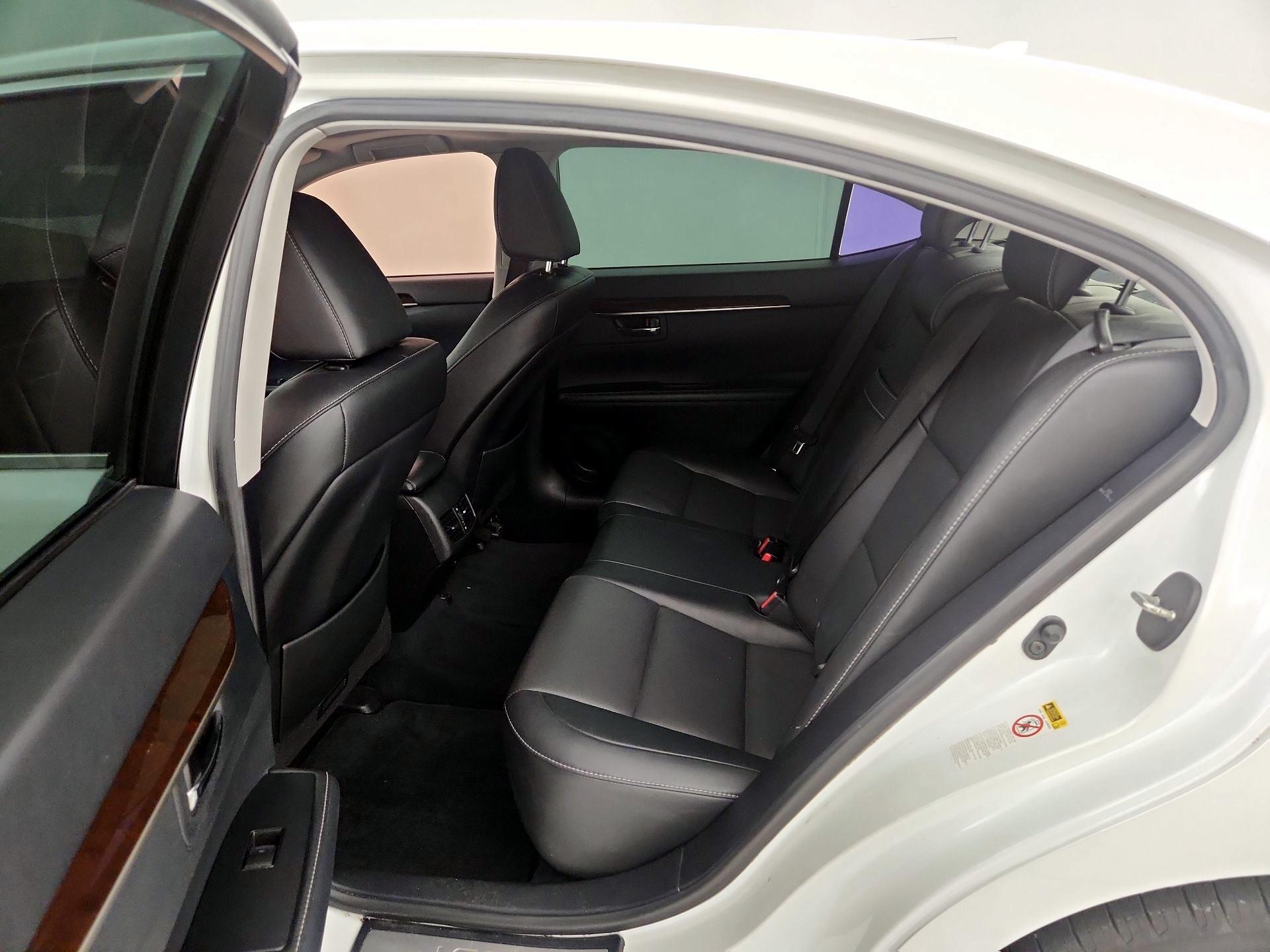 Thumbnail: 2014 Lexus ES - 20