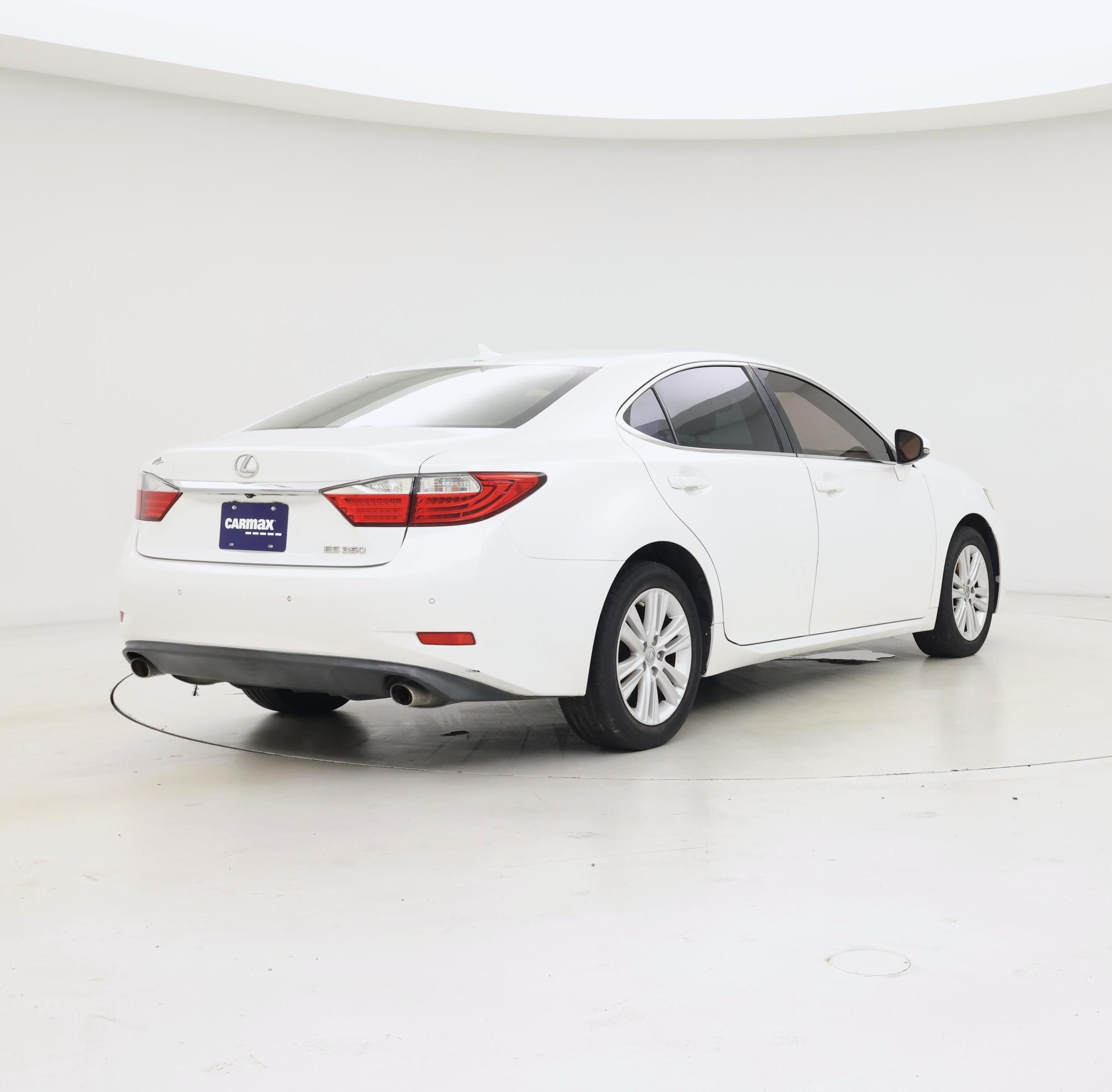 Thumbnail: 2014 Lexus ES - 8
