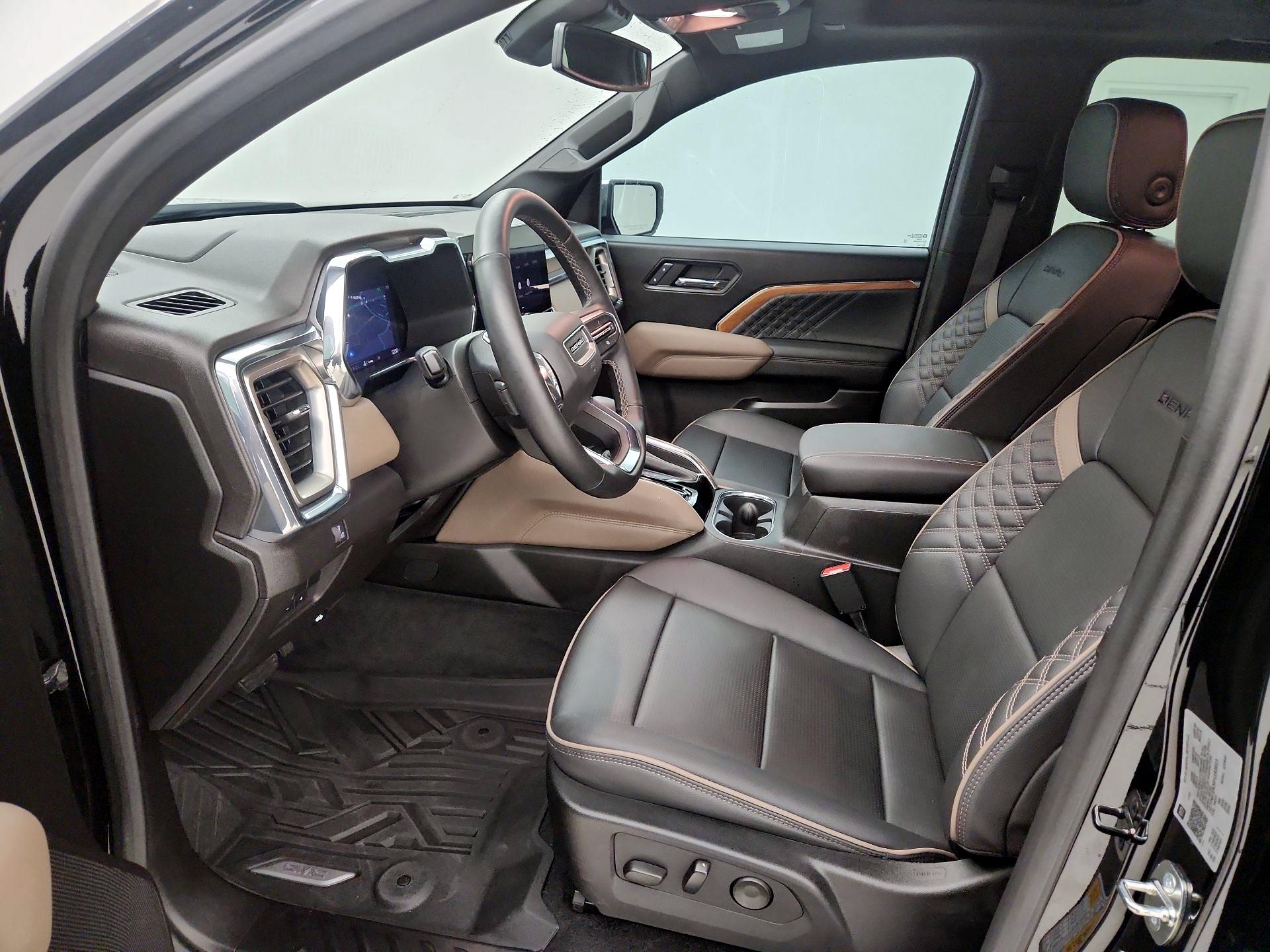 Thumbnail: 2023 GMC Canyon - 11