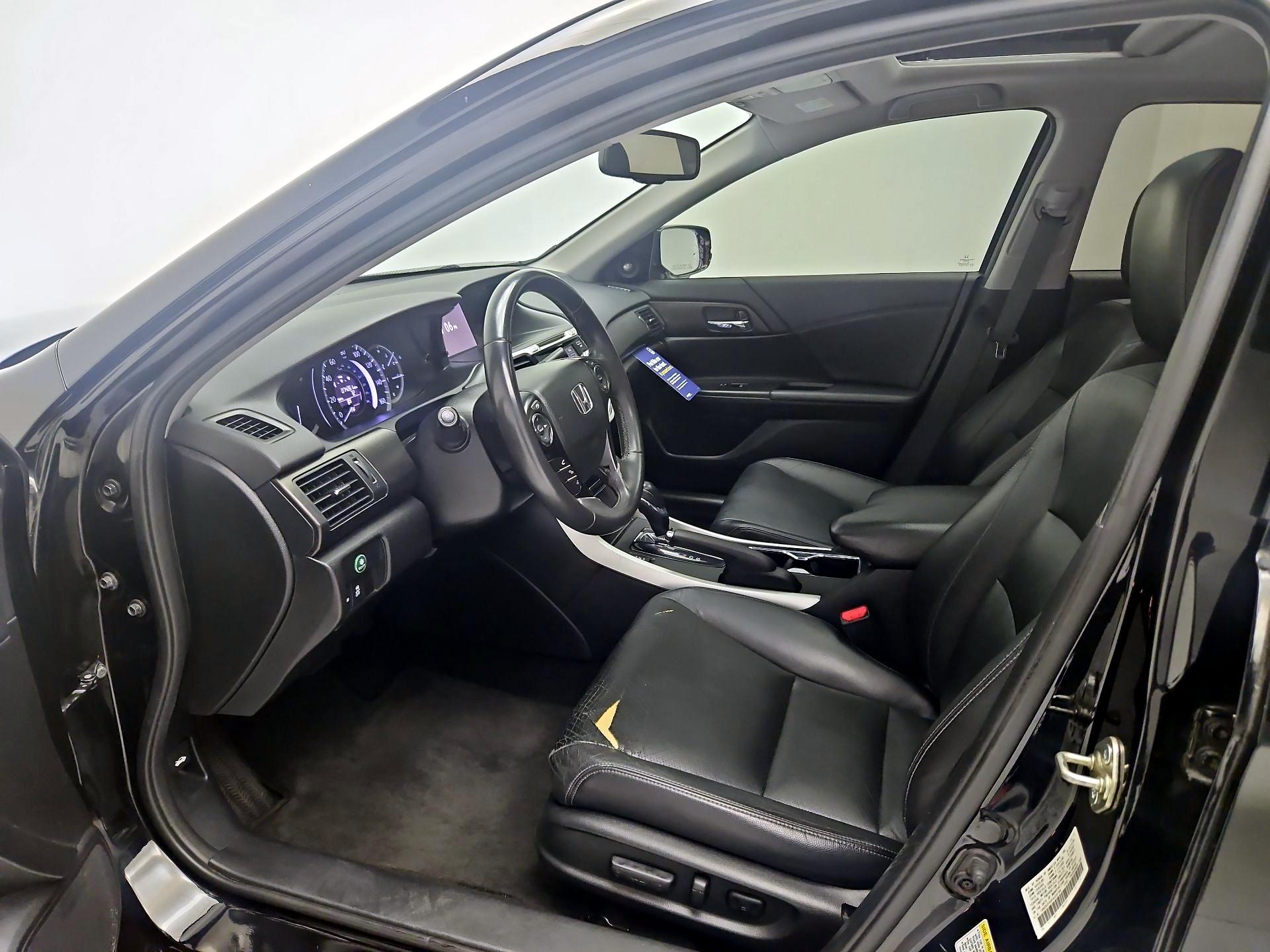 Thumbnail: 2015 Honda Accord - 11
