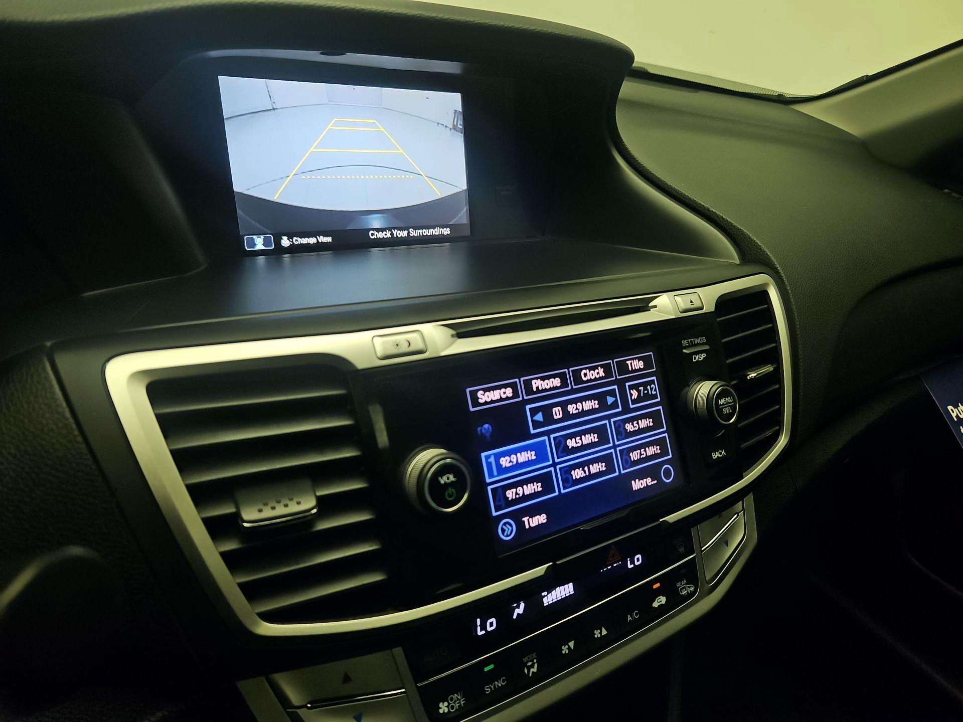 Thumbnail: 2015 Honda Accord - 14