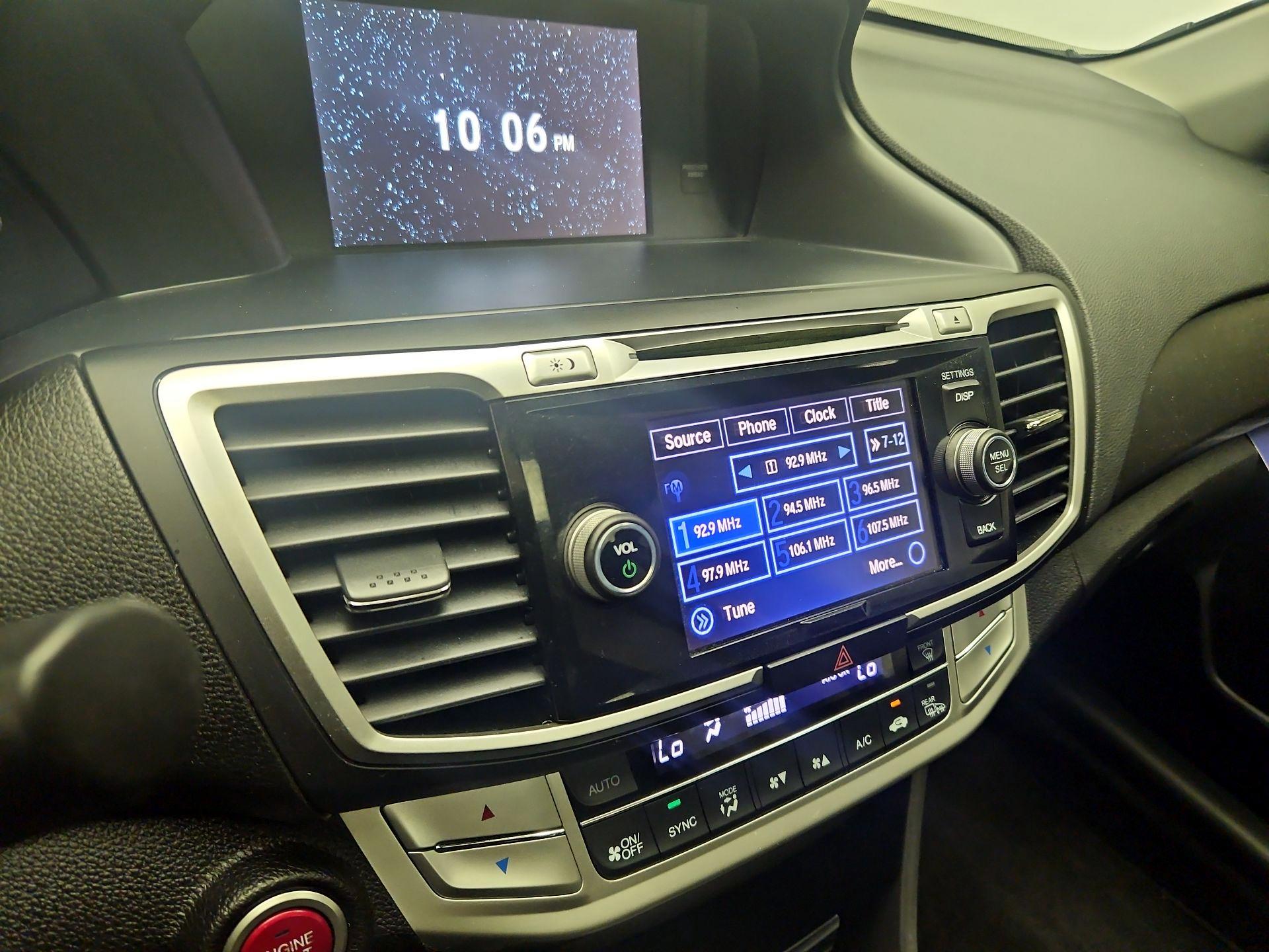 Thumbnail: 2015 Honda Accord - 15