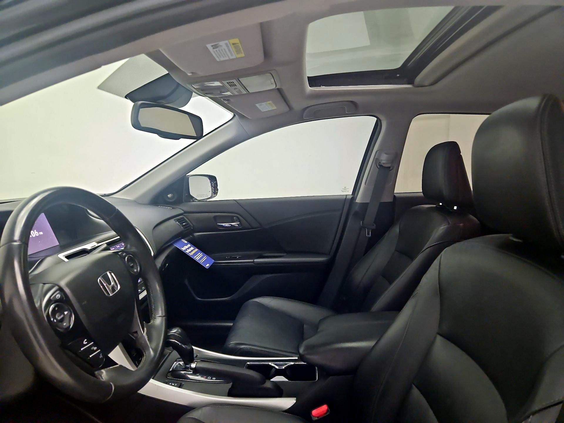 Thumbnail: 2015 Honda Accord - 19