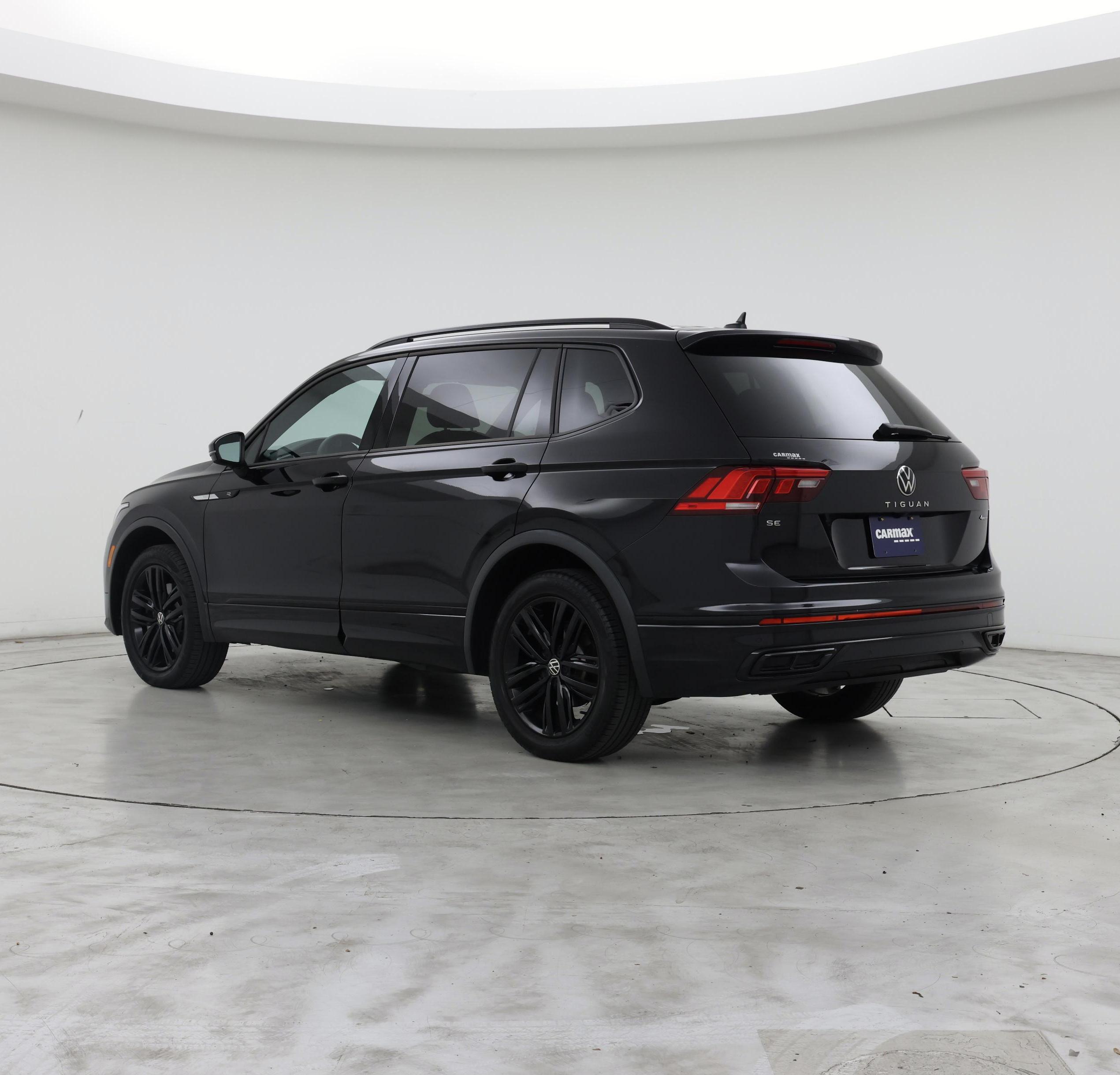 Thumbnail: 2022 Volkswagen Tiguan - 2