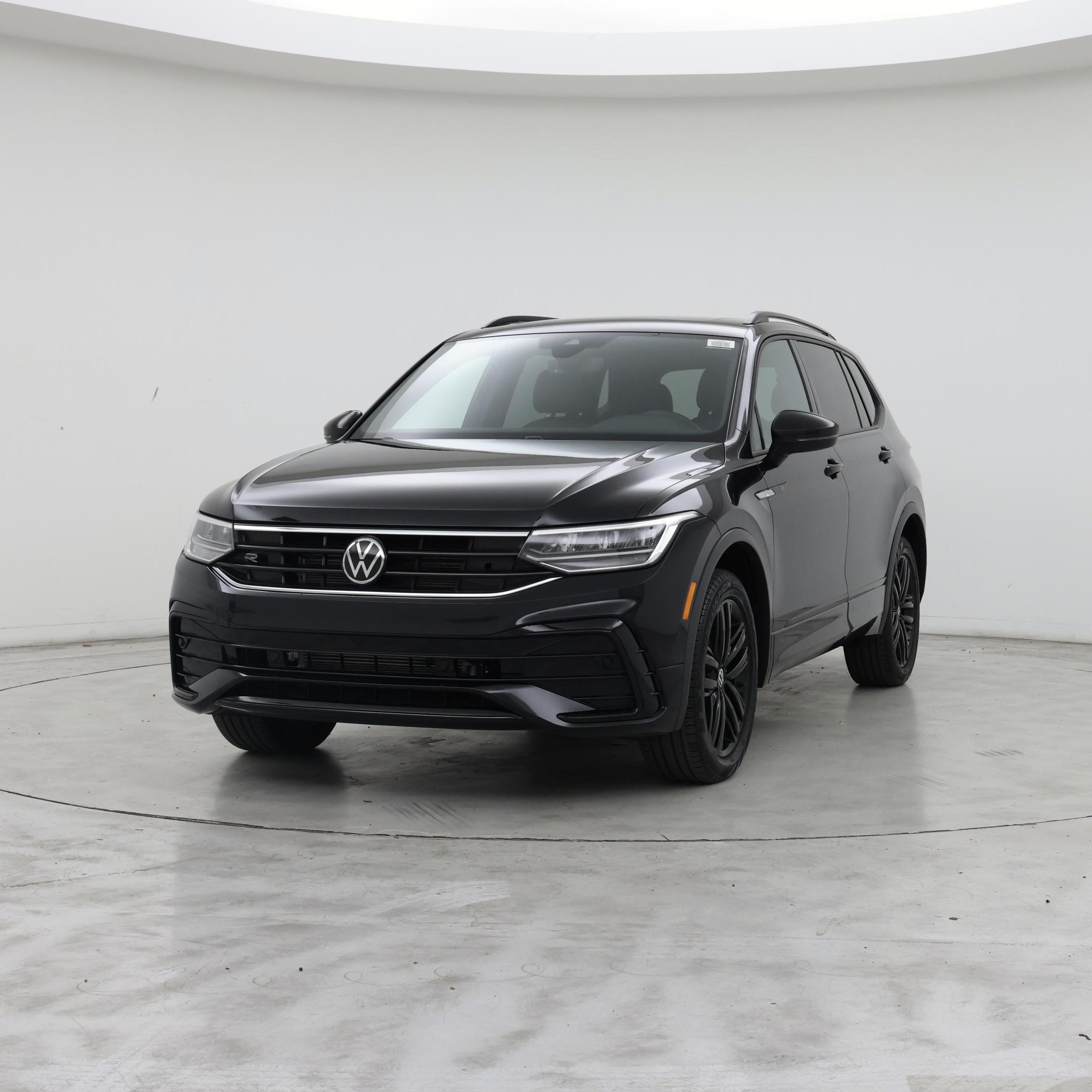 Thumbnail: 2022 Volkswagen Tiguan - 4