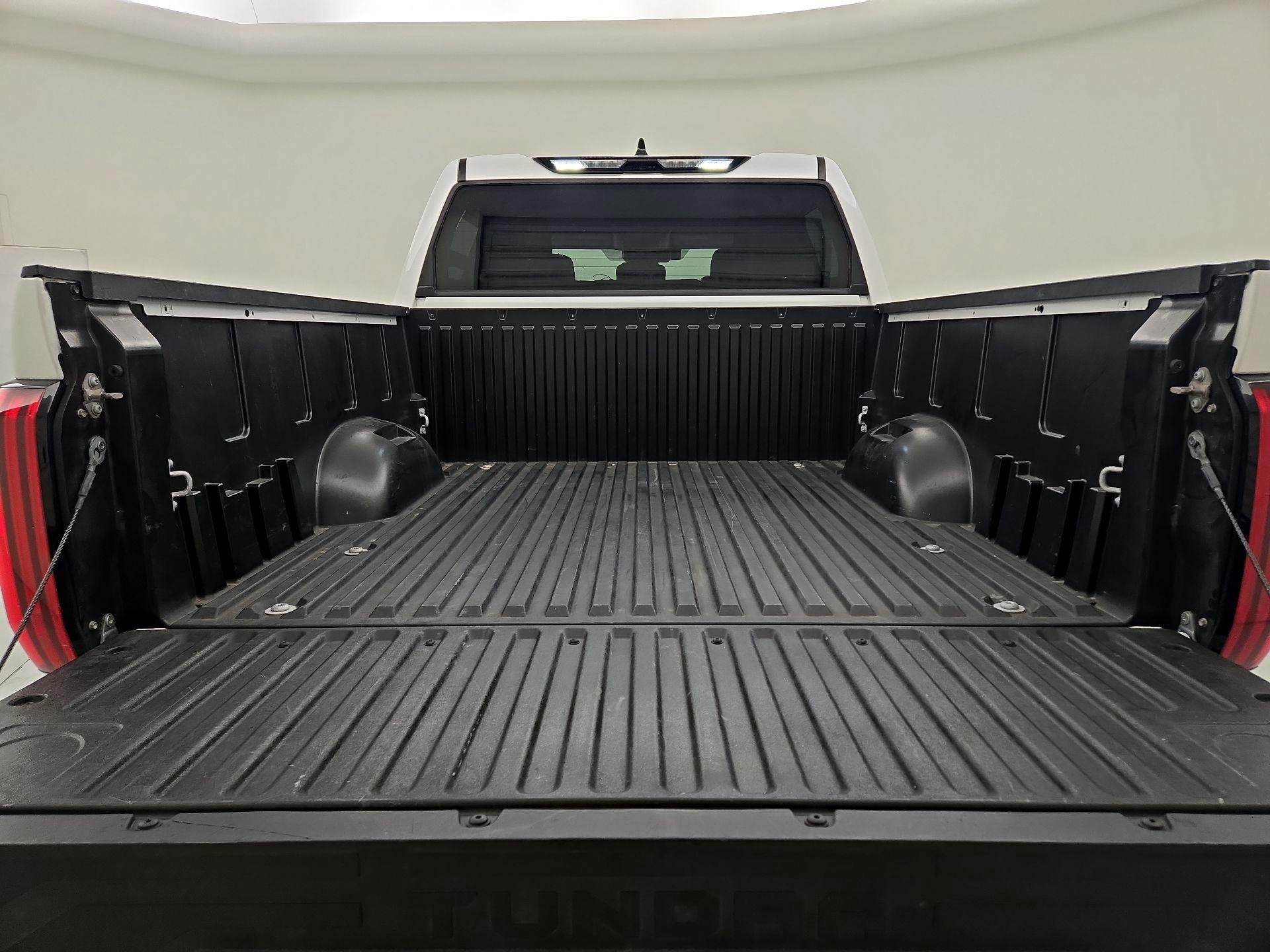 Thumbnail: 2022 Toyota Tundra - 20