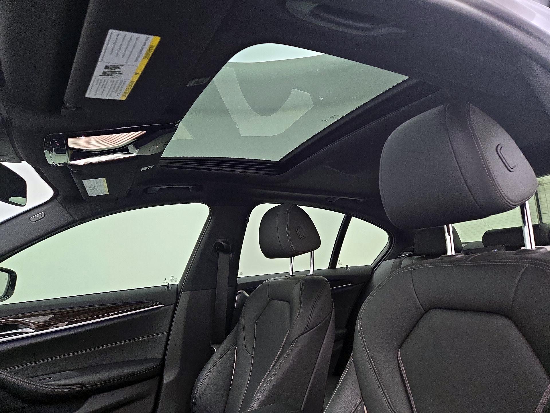 Thumbnail: 2019 BMW 5 Series - 20