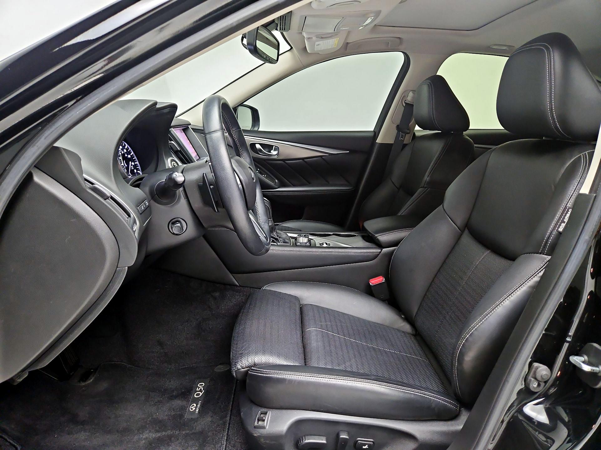 Thumbnail: 2019 INFINITI Q50 - 9