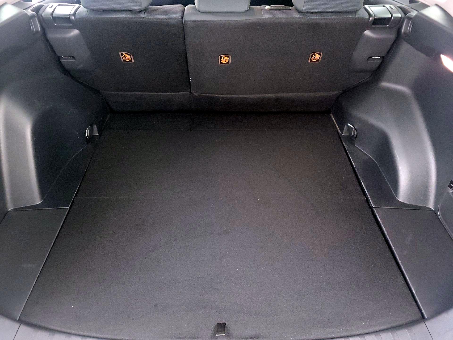 Thumbnail: 2019 Toyota RAV4 - 20