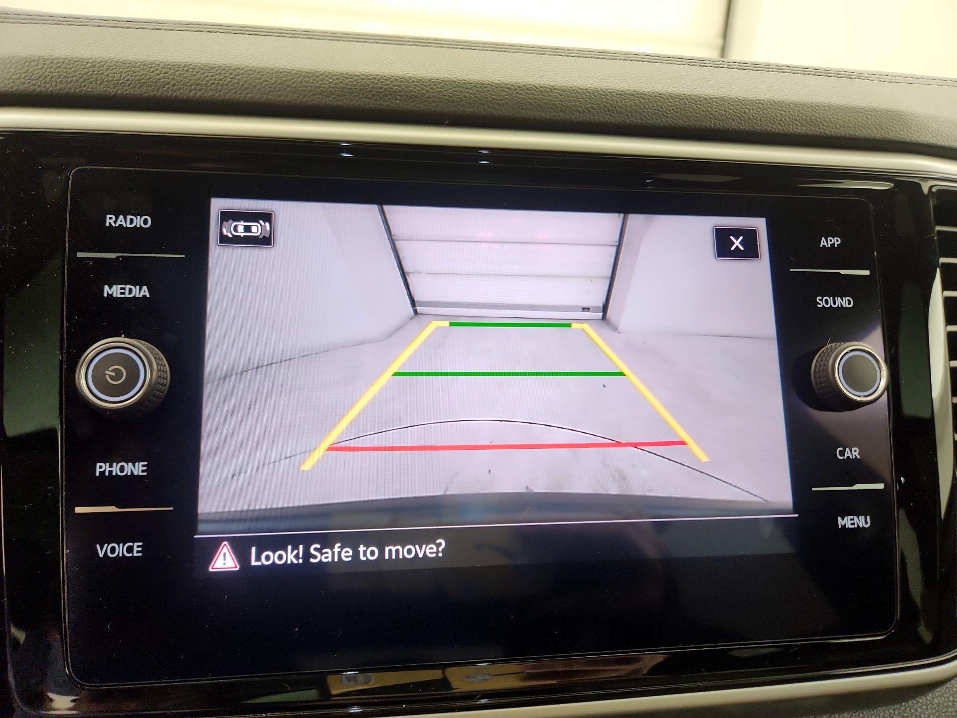 Thumbnail: 2022 Volkswagen Atlas - 14