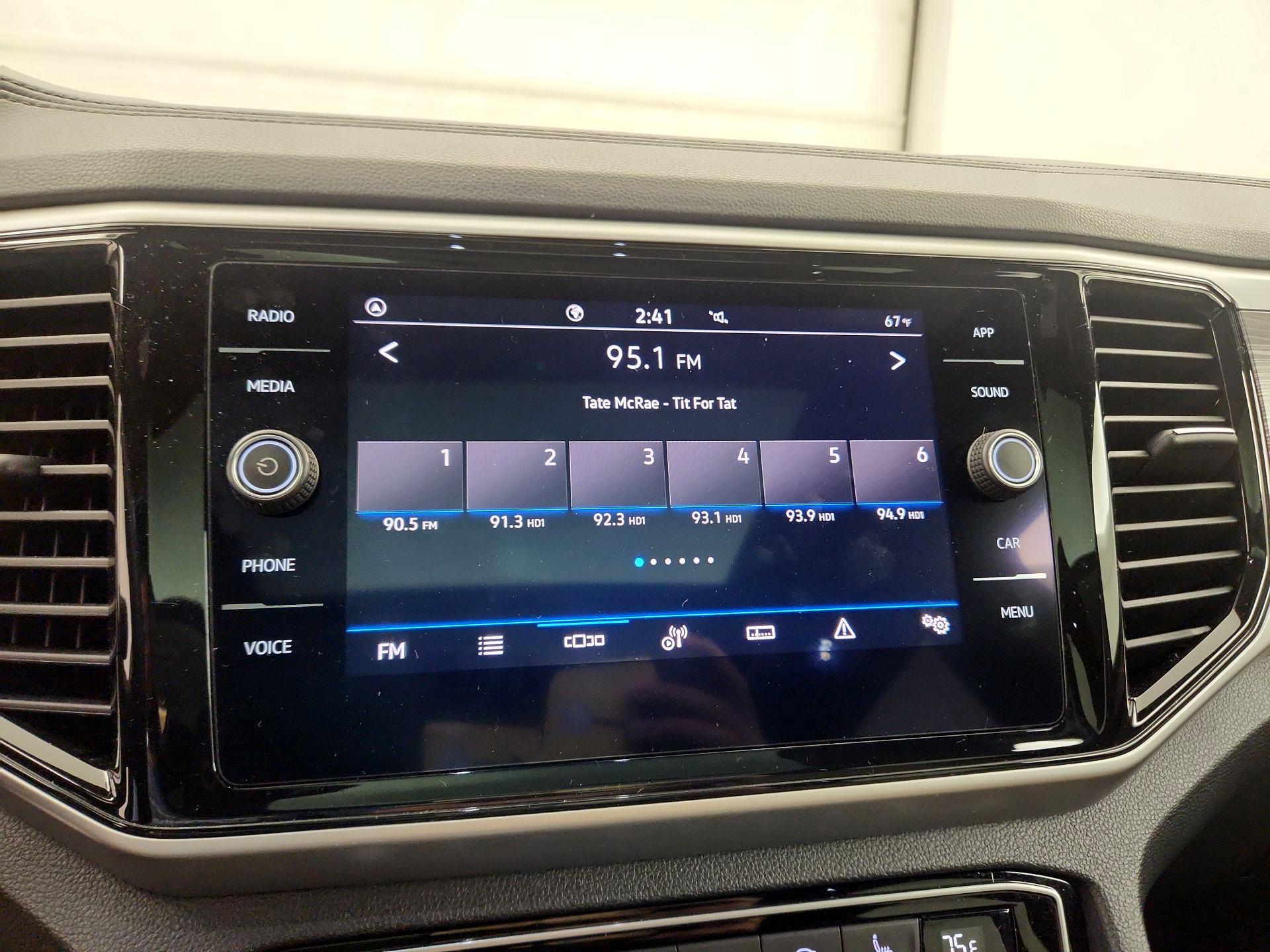 Thumbnail: 2022 Volkswagen Atlas - 15