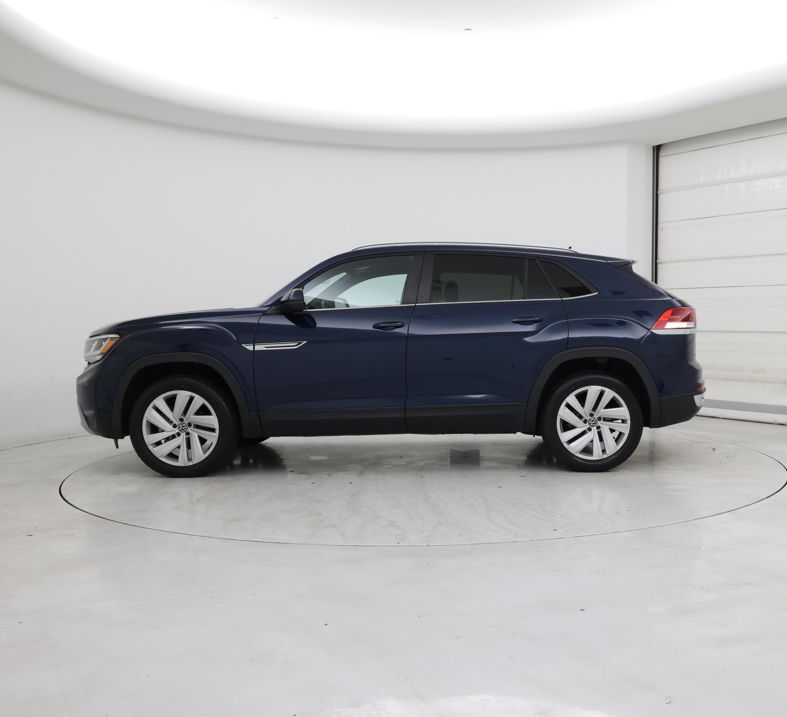 Thumbnail: 2022 Volkswagen Atlas - 3