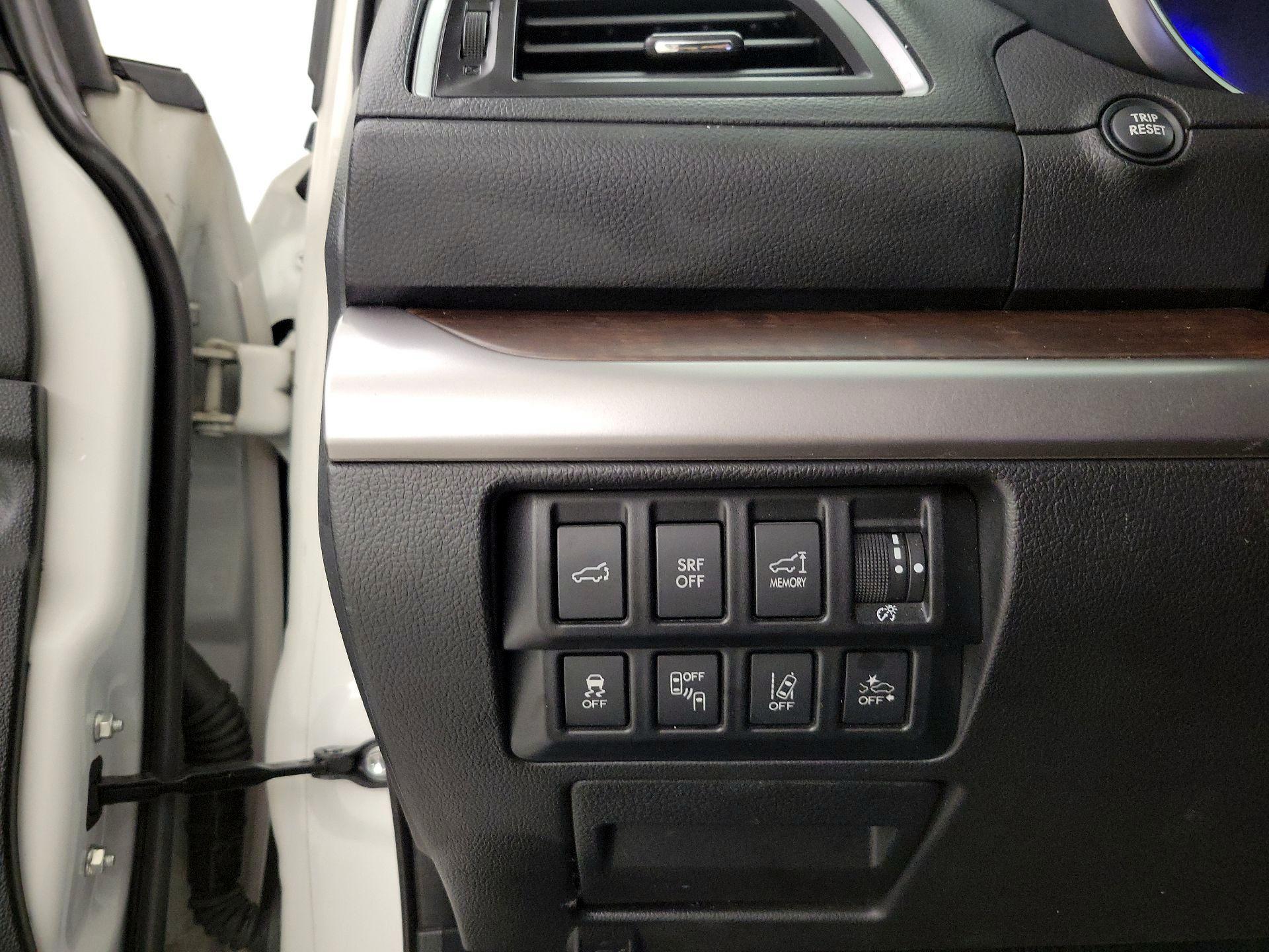 Thumbnail: 2016 Subaru Outback - 13