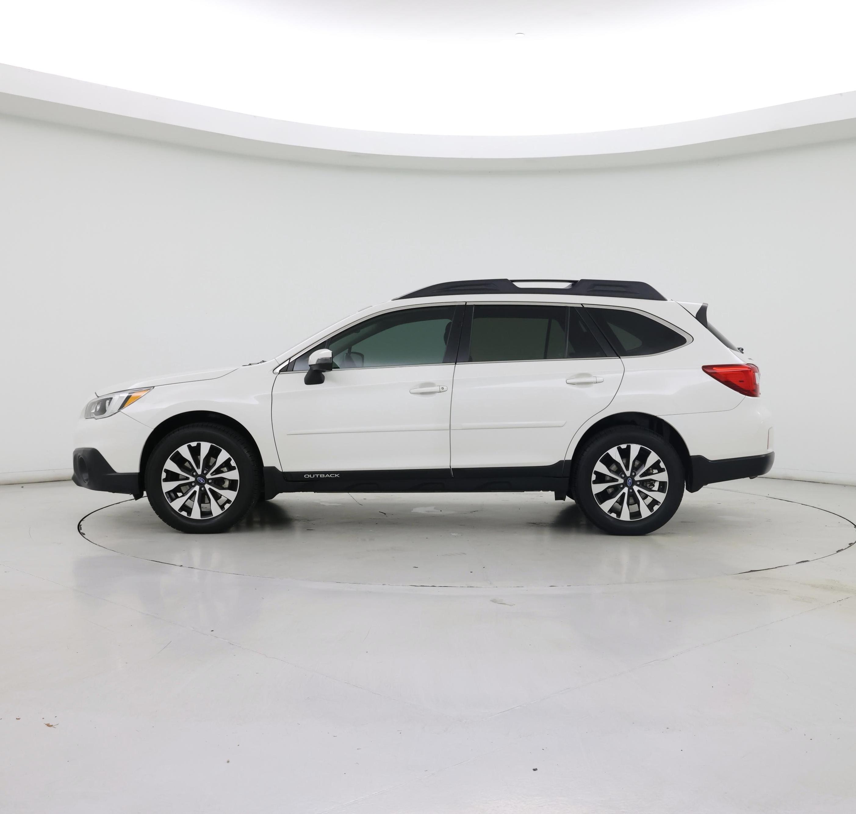 Thumbnail: 2016 Subaru Outback - 3