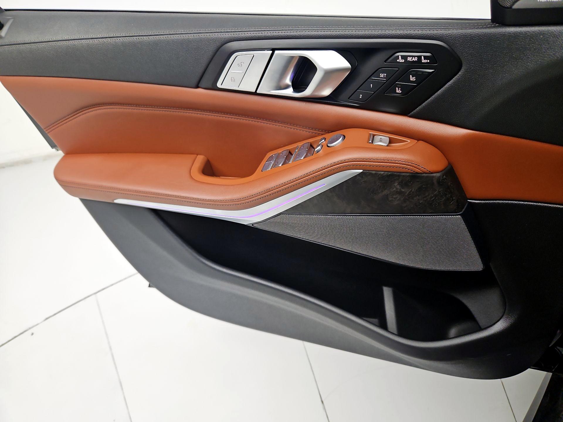 Thumbnail: 2022 BMW X7 - 12