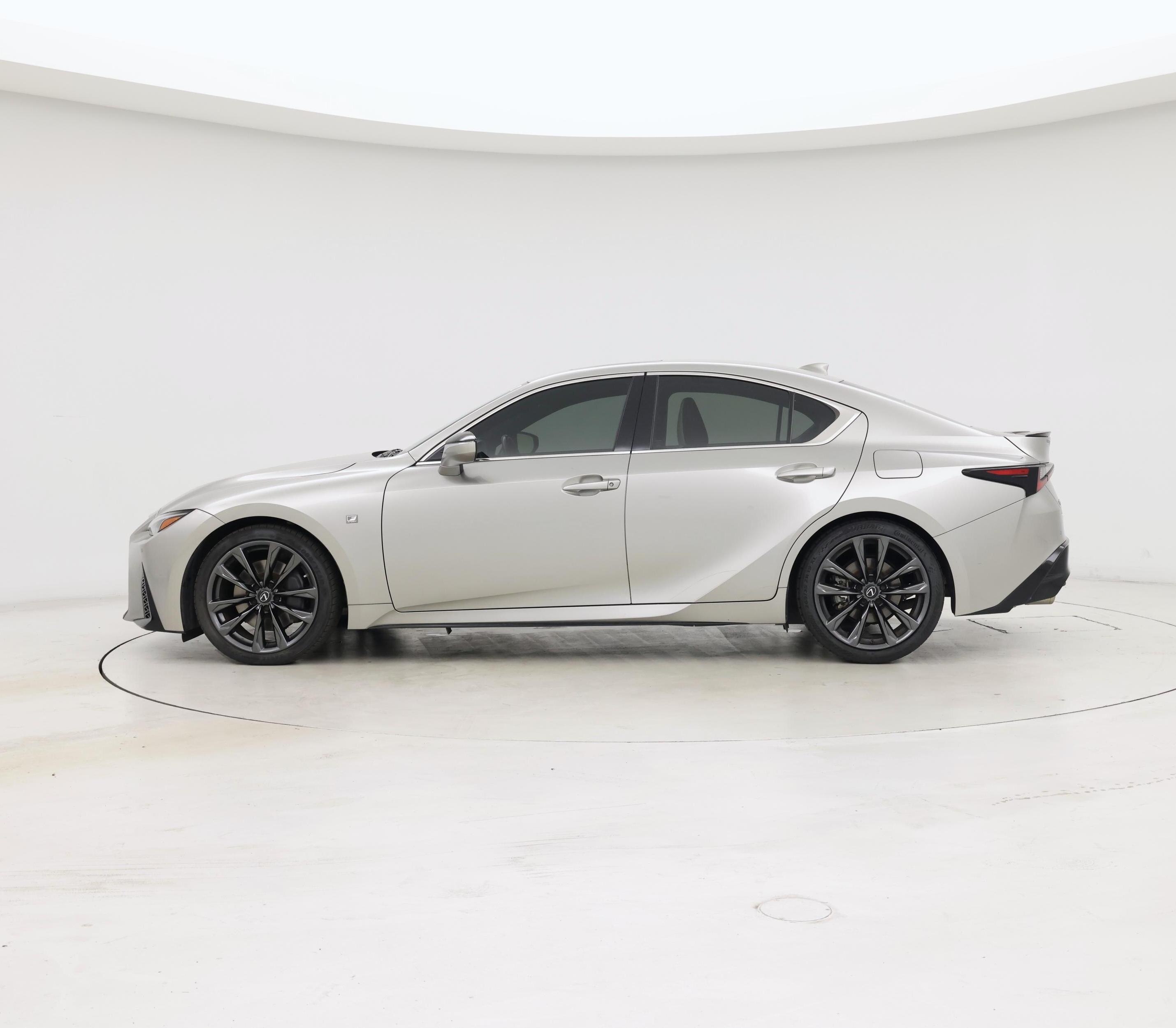 Thumbnail: 2021 Lexus IS - 3