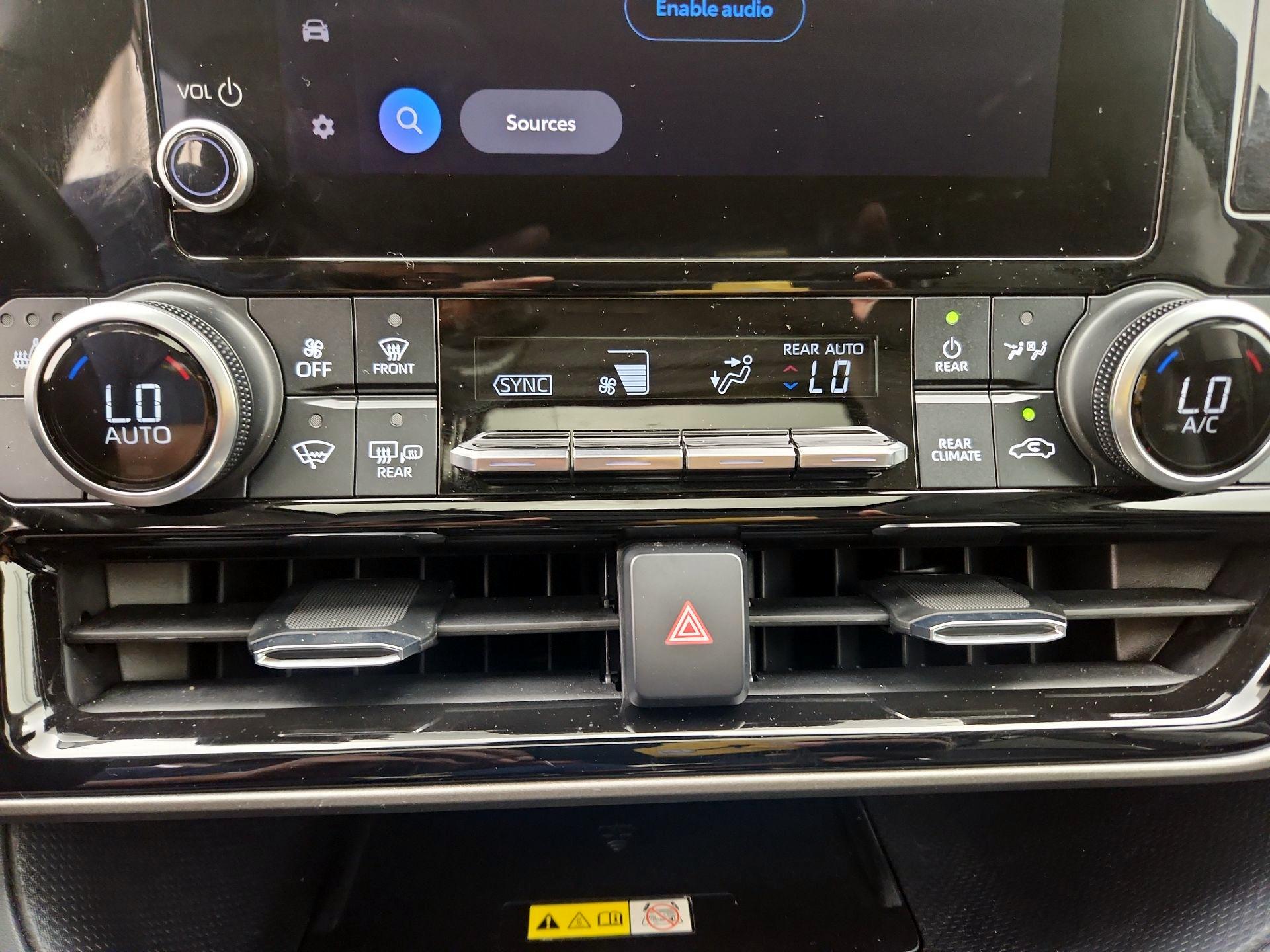 Thumbnail: 2023 Toyota Highlander - 16