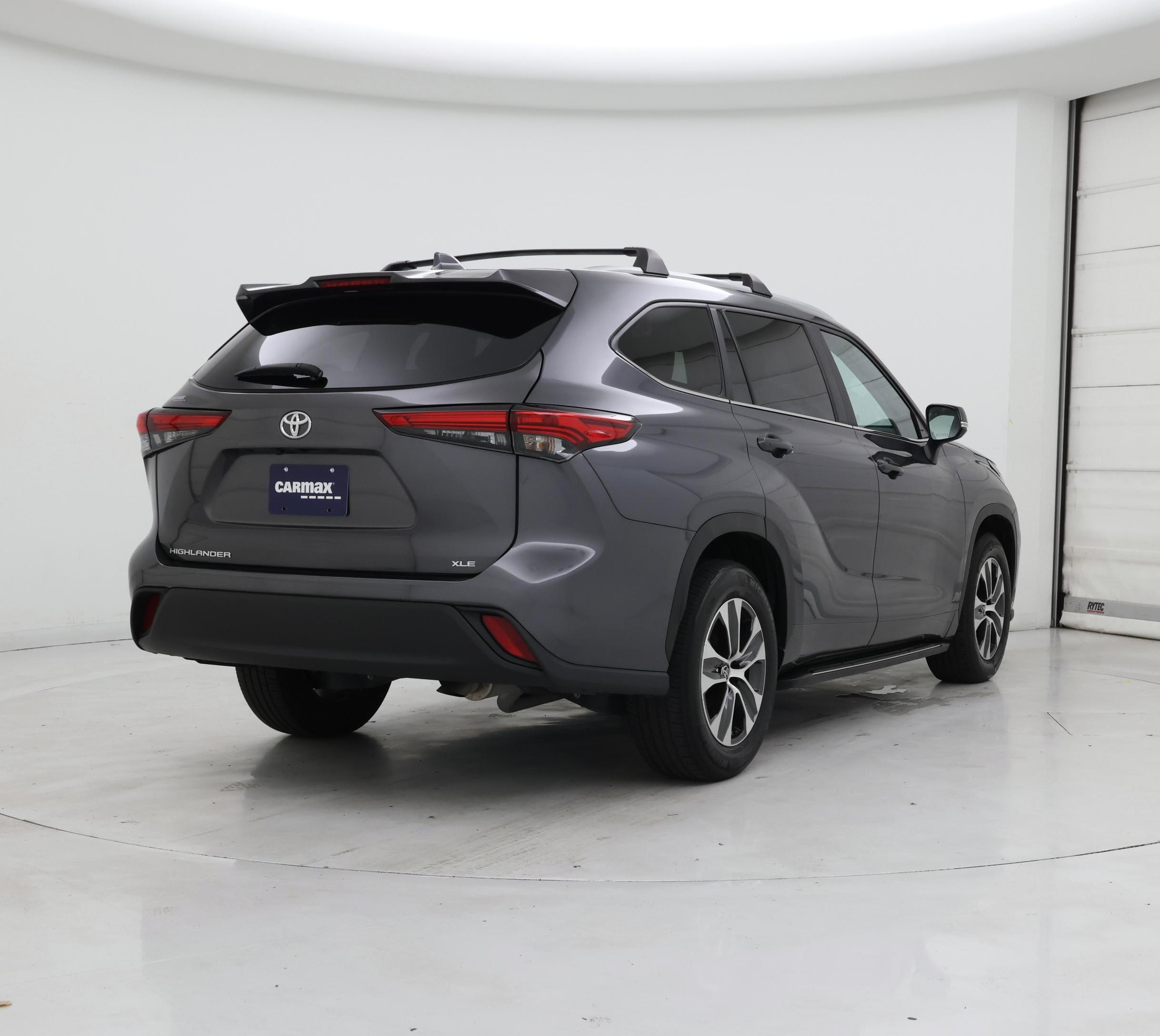 Thumbnail: 2023 Toyota Highlander - 8