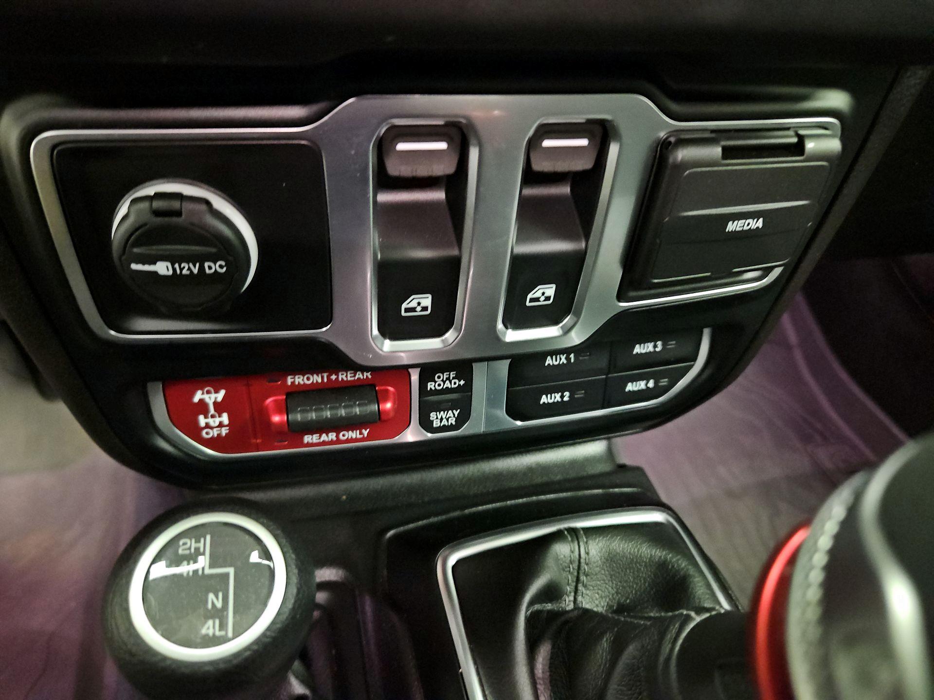 Thumbnail: 2024 Jeep Wrangler - 18